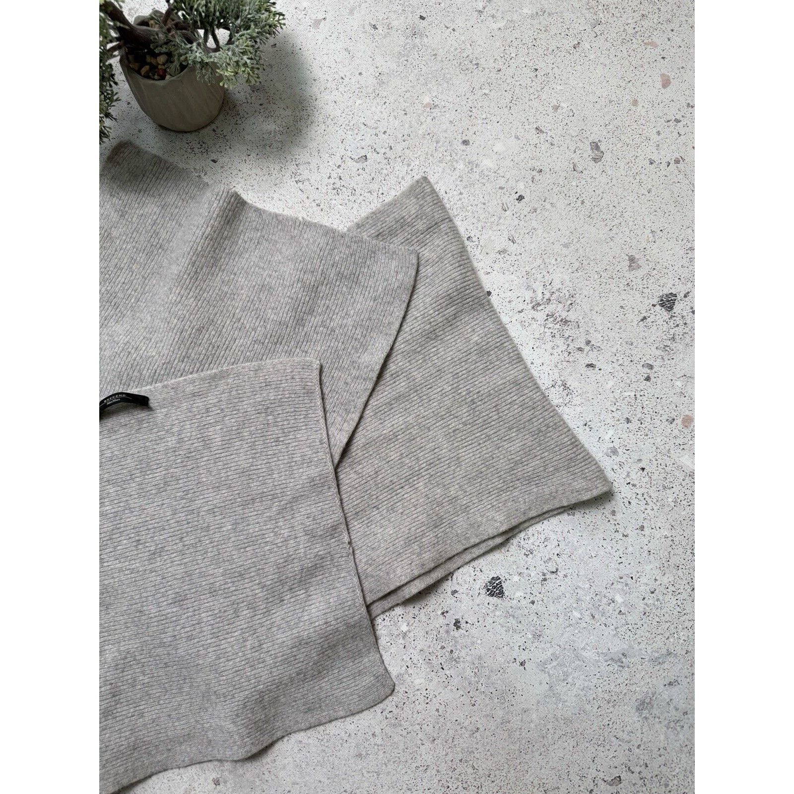 Max Mara Max Mara Weekend Wool Womens Scarf Grey Size ONE SIZE - 2 Thumbnail