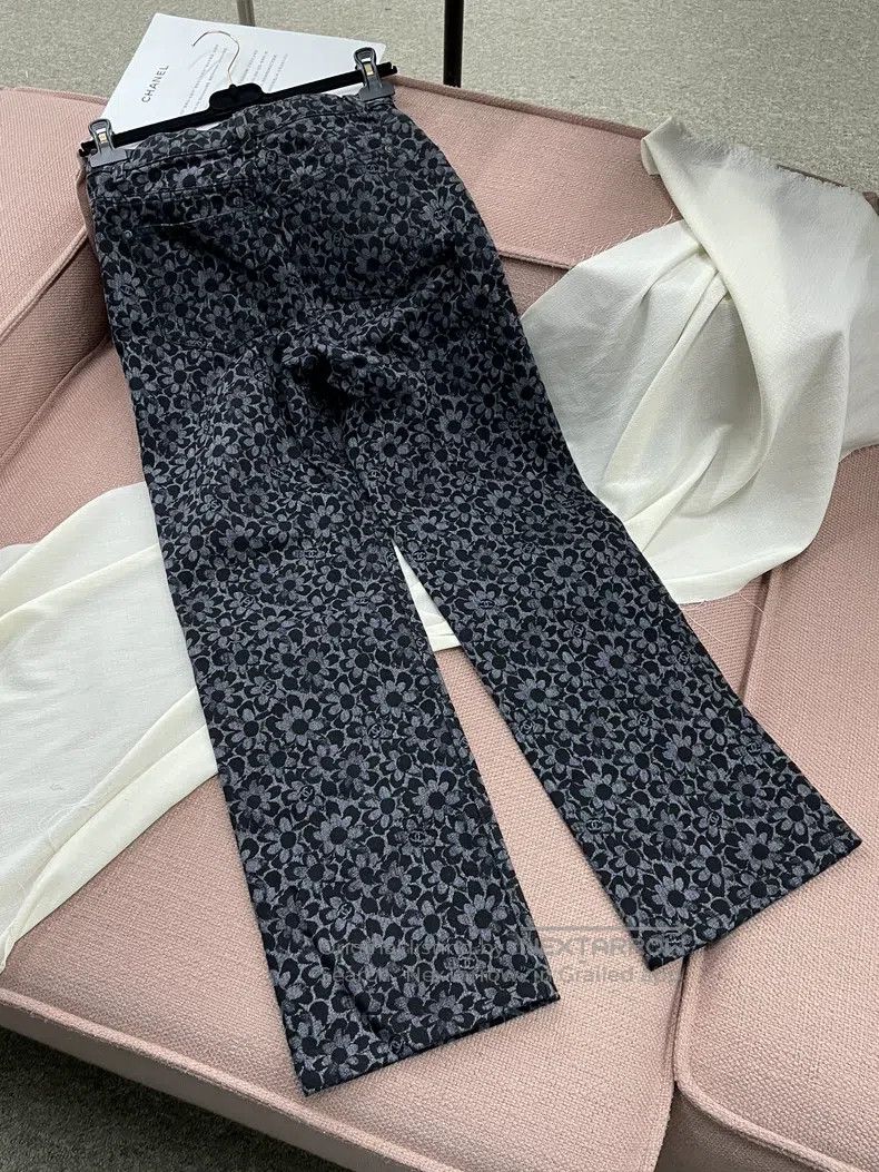 Chanel Chanel 24B black camelia jeans Size 42" / US 20 - 3 Thumbnail