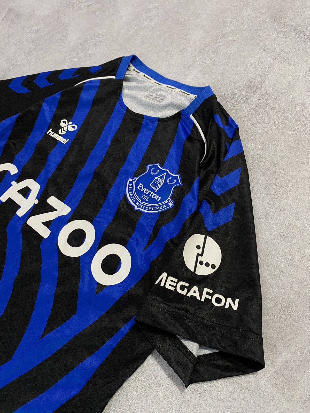 Hummel Hummel Men's Everton Soccer Jersey M Cazoo A2 Size US S / EU 44-46 / 1 - 3 Thumbnail