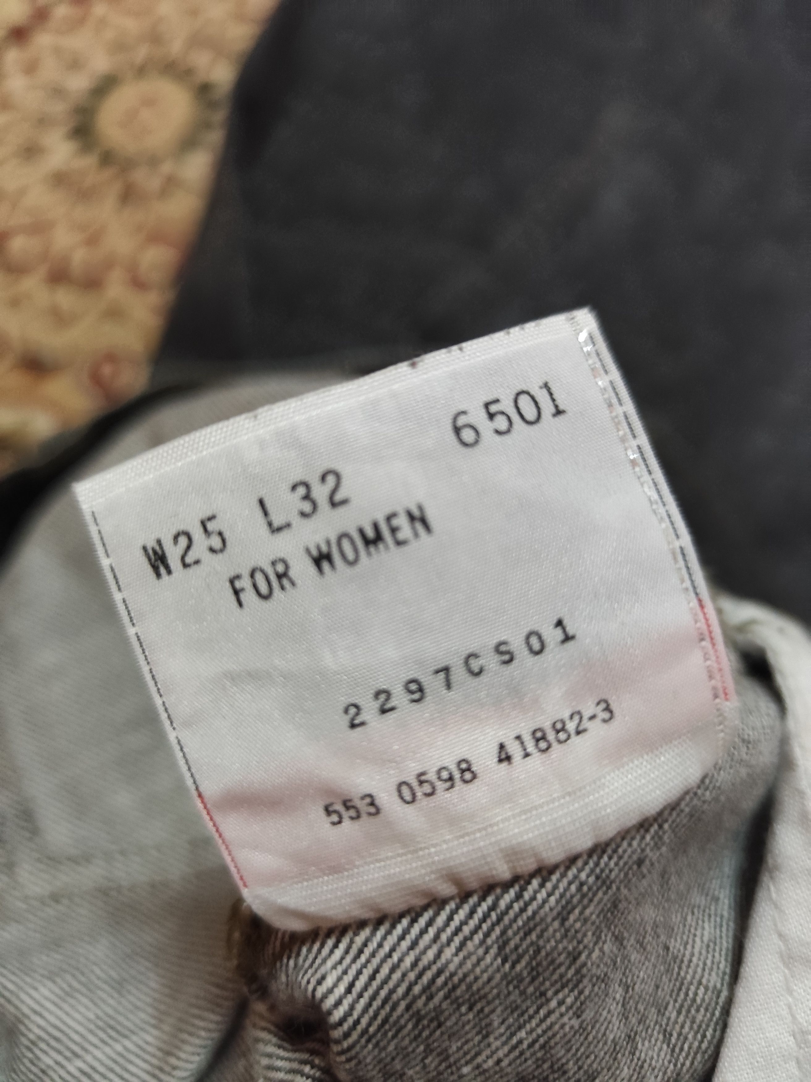 Levi's 🇺🇸VINTAGE 90s LEVIS WOMEN 501 W25 L32 MADE IN USA Size 25" / US 0 / IT 36 - 16 Thumbnail