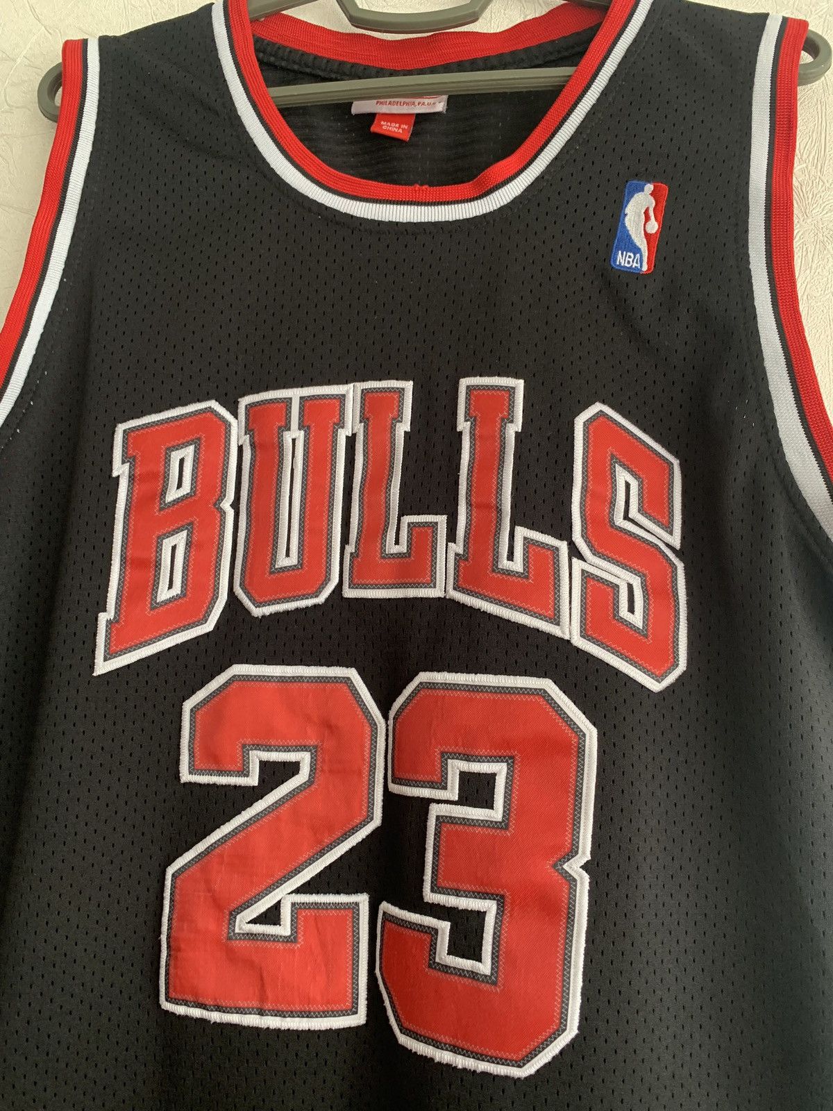 Mitchell & Ness Vintage Chicago Bulls Mitchell & Ness Michael Jordan Jersey Size US M / EU 48-50 / 2 - 2 Thumbnail