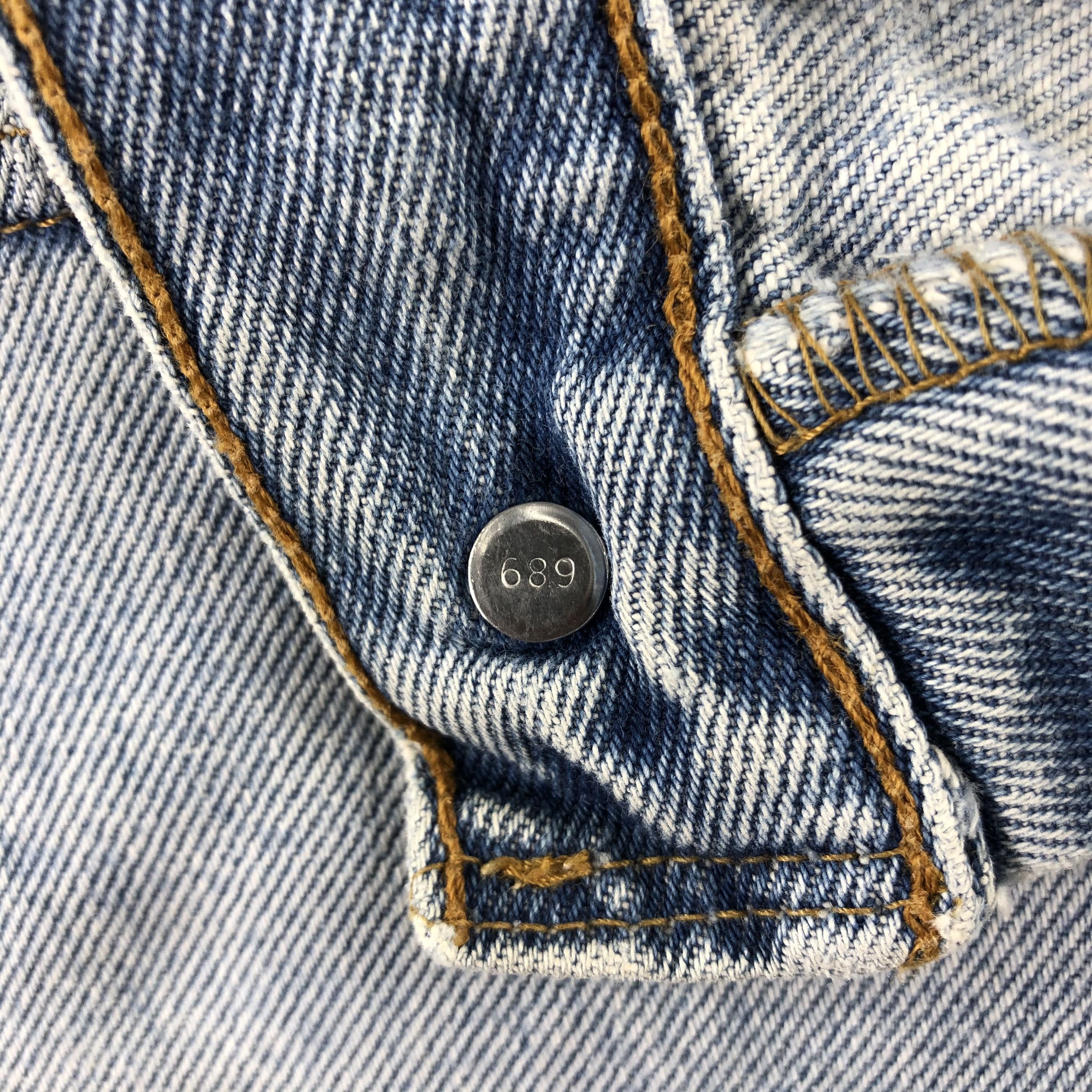 Levi's 90s Vintage Blue Wash Levis 560 Jeans-J2395 Size US 31 - 14 Thumbnail