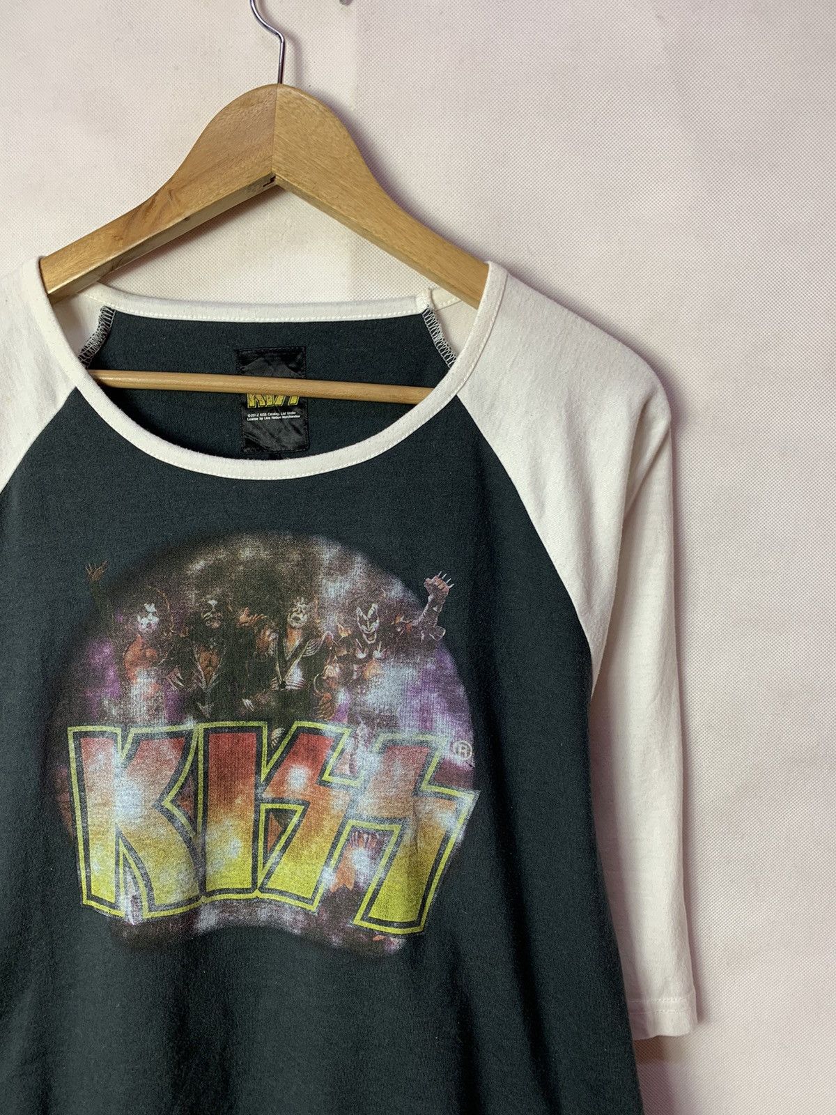 Band Tees Steals! Kiss 3Q Vintage Style Band Tee Size US M / EU 48-50 / 2 - 2 Thumbnail