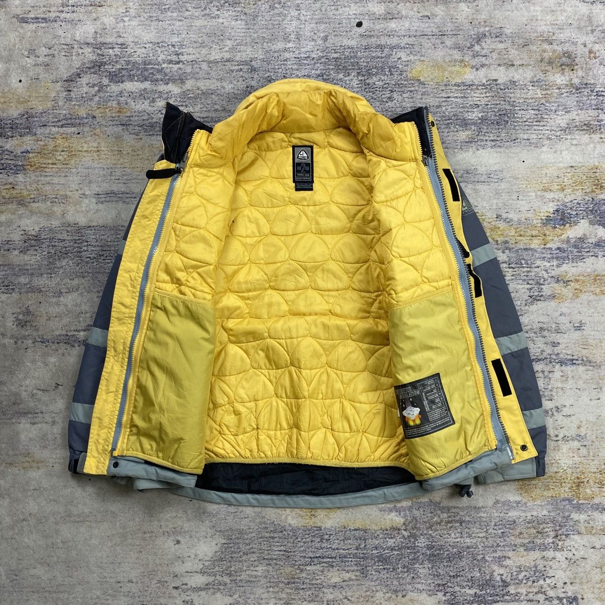 Nike ACG Vintage Nike Acg double layer jacket Size US S / EU 44-46 / 1 - 11 Thumbnail