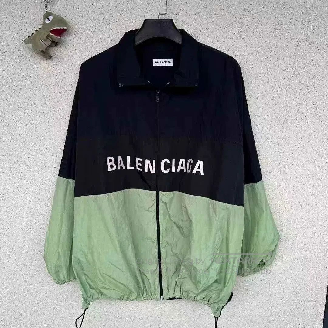 Balenciaga Balenciaga Black Green Windbreaker. Size S / US 4 / IT 40 - 1 Thumbnail