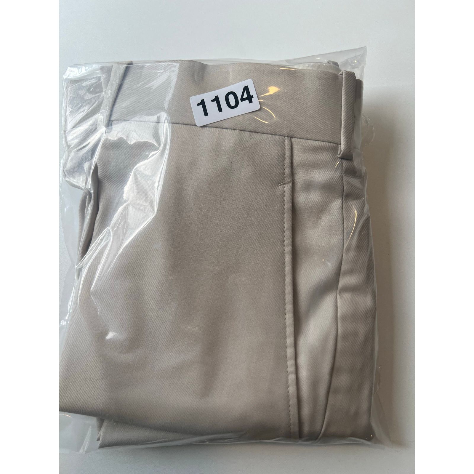 Holland & Sherry Holland & Sherry Lightweight Beige Dress Shorts Size 34 JL Size US 34 / EU 50 - 11 Thumbnail