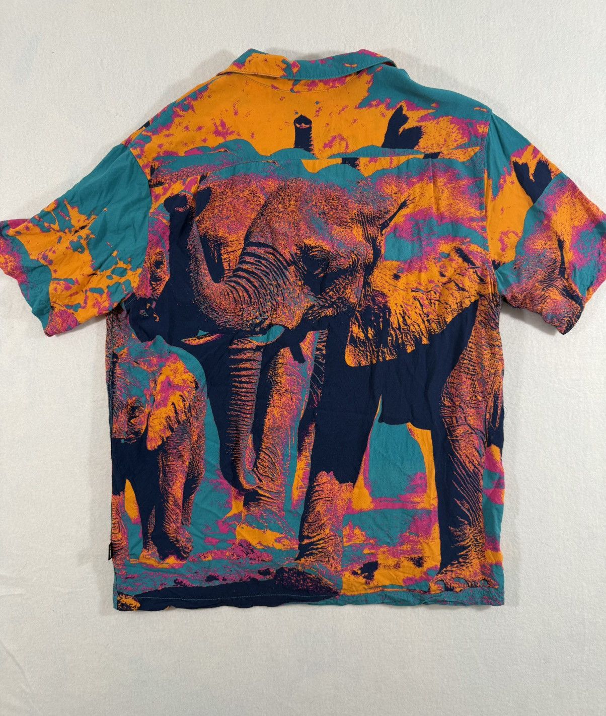 Other National Geographic Elephant Shirt 🌍🐘 Size US M / EU 48-50 / 2 - 7 Thumbnail