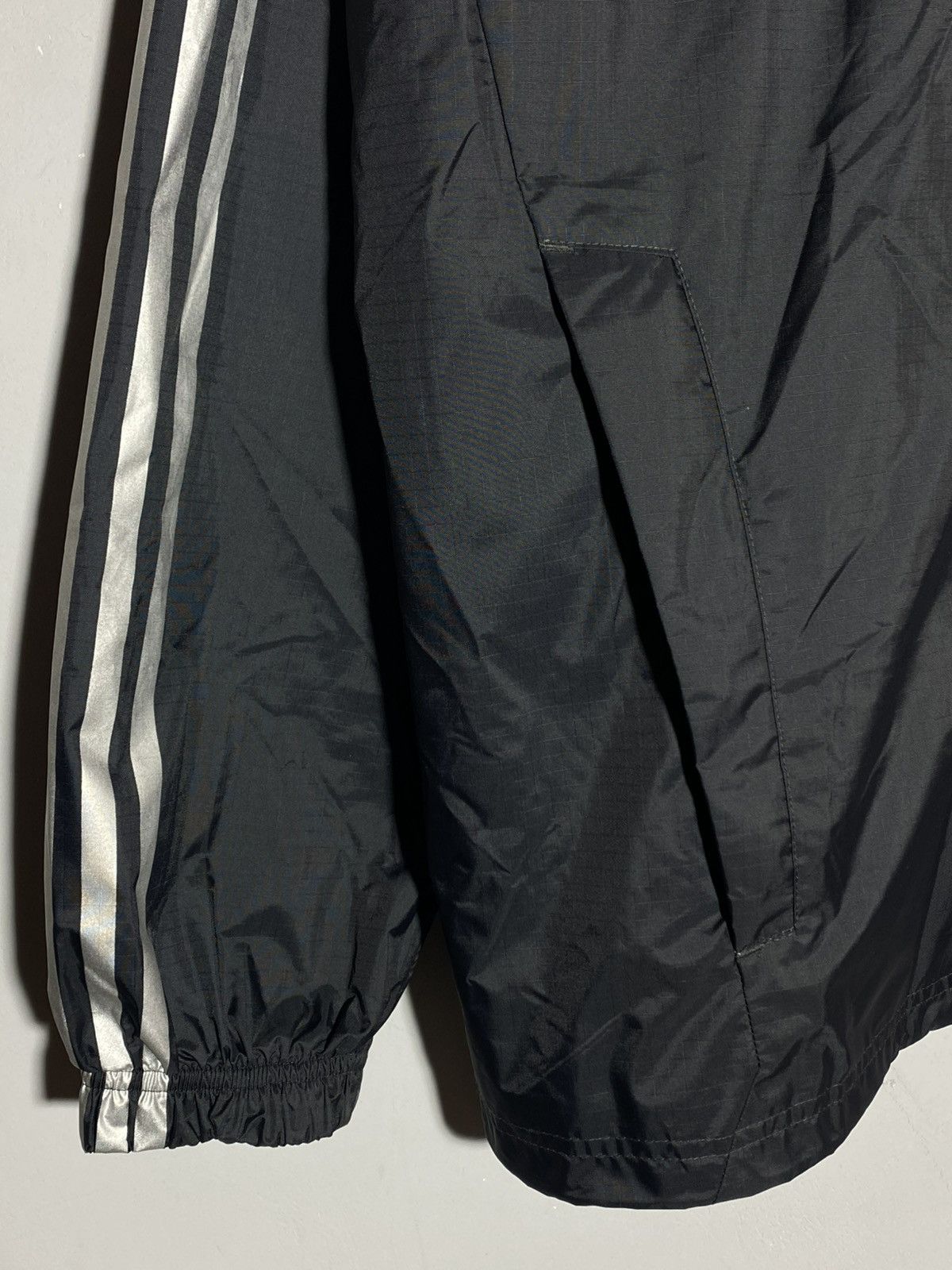Adidas Adidas Liverpool FC 2011/12 Training Player Issue Jacket Size US XL / EU 56 / 4 - 5 Thumbnail