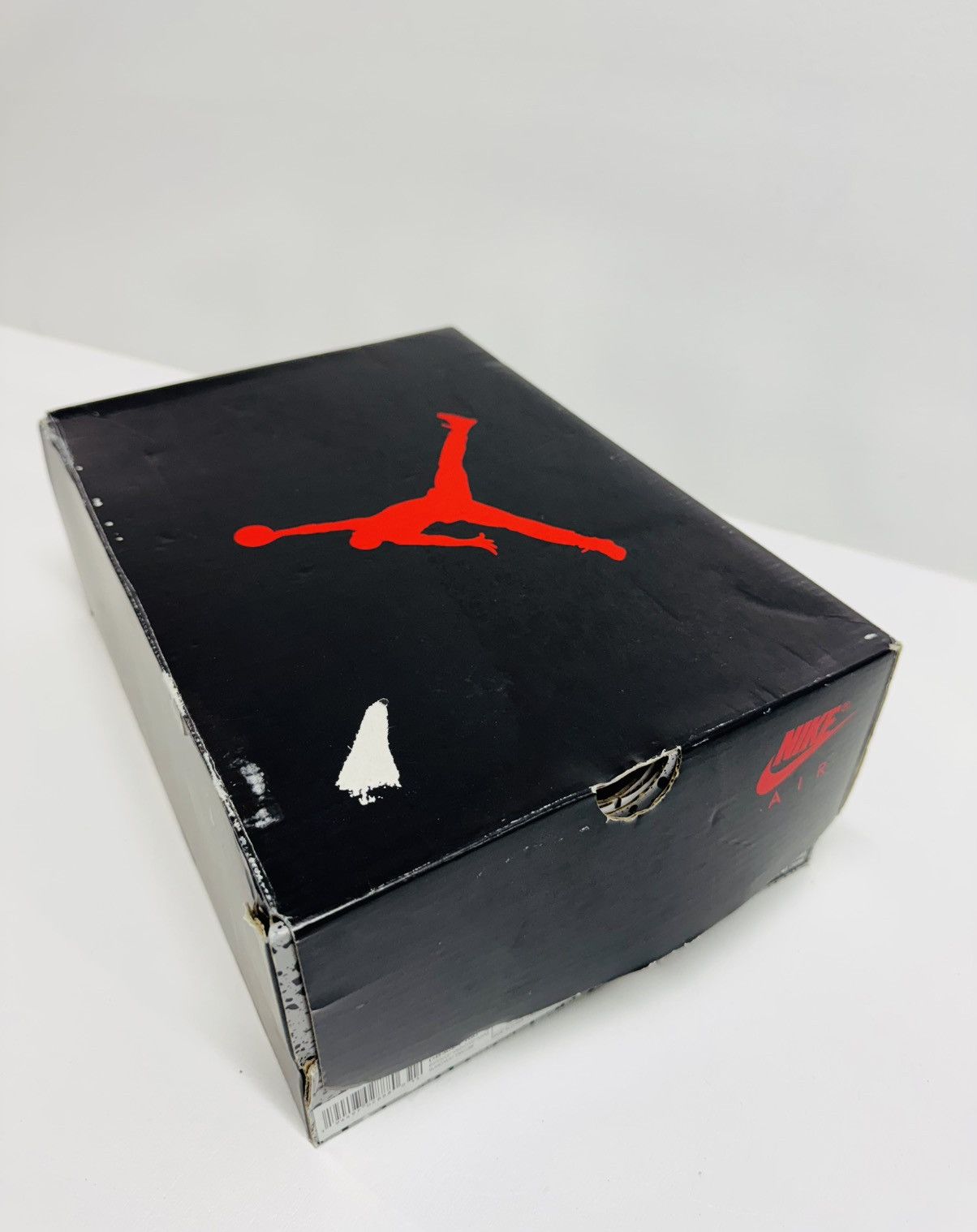 Jordan Brand Air Jordan 12 Retro Black University Gold Size US 5.5 / EU 38 - 8 Thumbnail