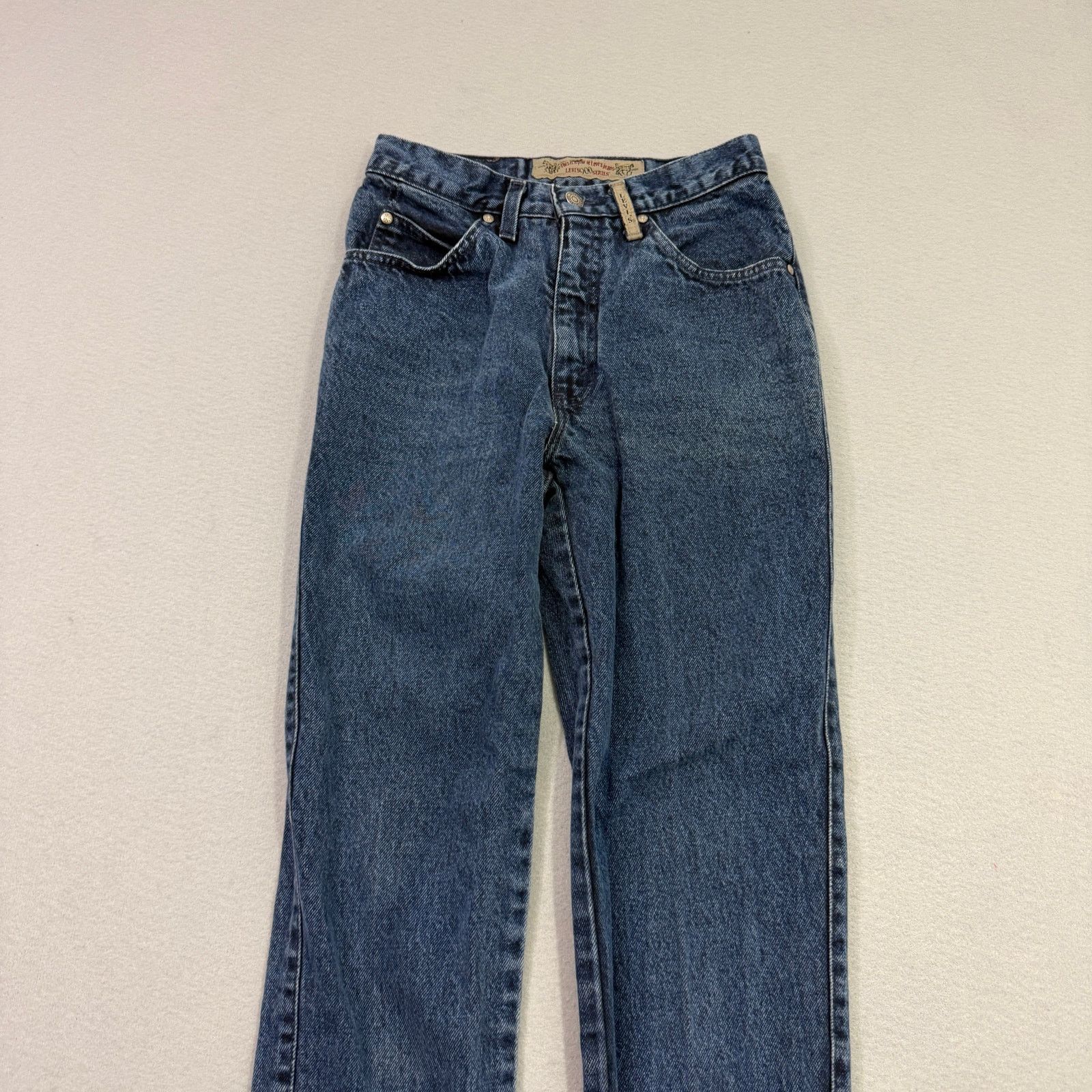 Vintage Vintage Levis 900 Jeans Women's 7 (26x32) Blue Mom High Rise Size 26" / US 2 / IT 38 - 2 Thumbnail