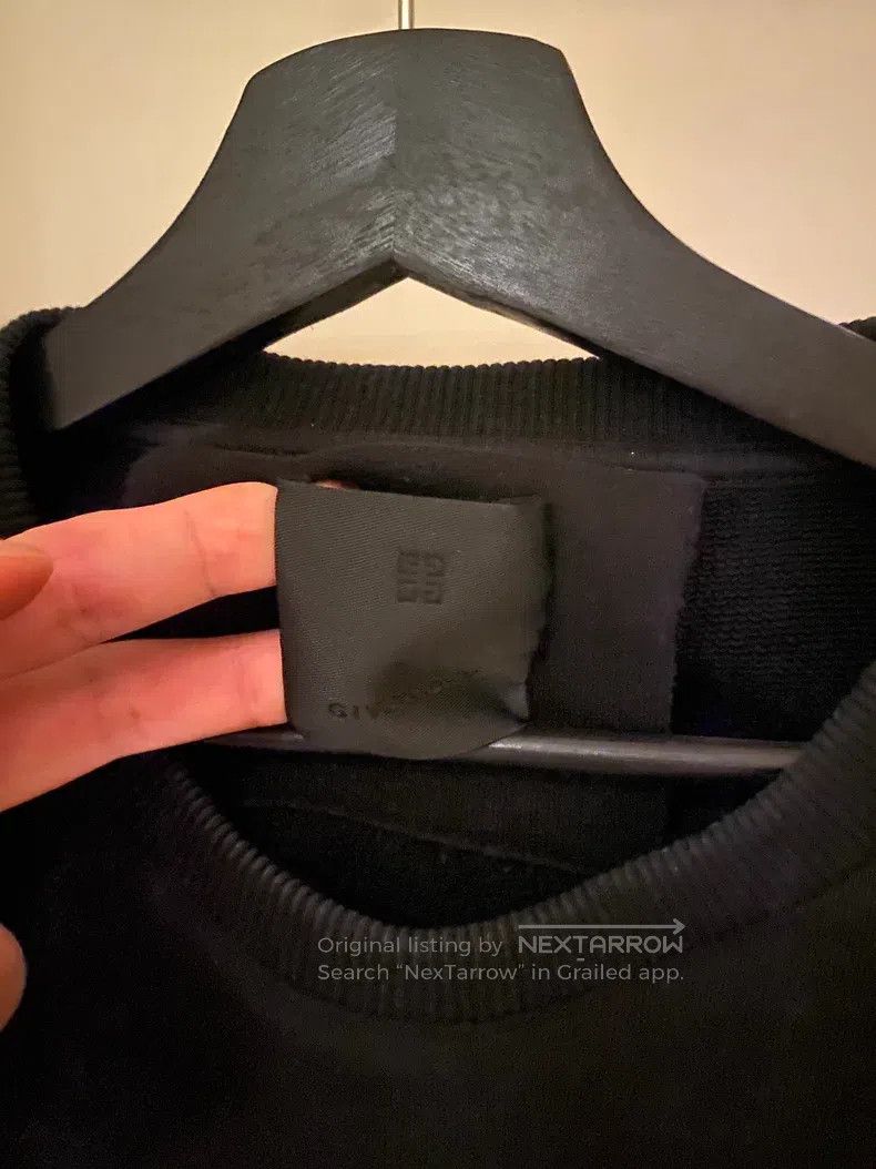 Givenchy Givenchy Star Imprinted Clutch Size US S / EU 44-46 / 1 - 2 Thumbnail