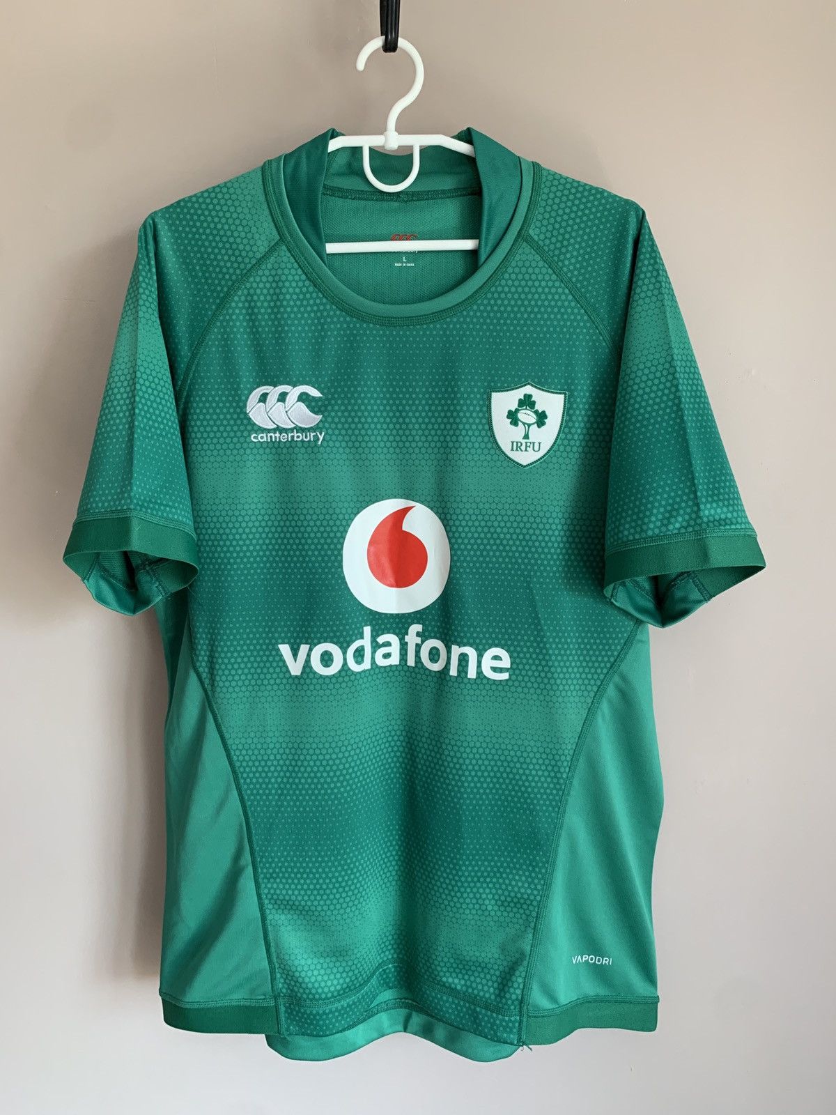 Canterbury of New Zealand Ireland Home Rugby Union Shirt Canterbury Jersey Size L Size US L / EU 52-54 / 3 - 1 Thumbnail