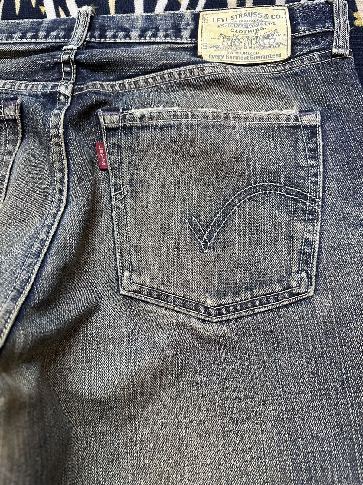 Levi's Vintage Clothing Vintage Levi’s 502 Mudwash Baggy Loose Denim Size US 33 - 8 Thumbnail