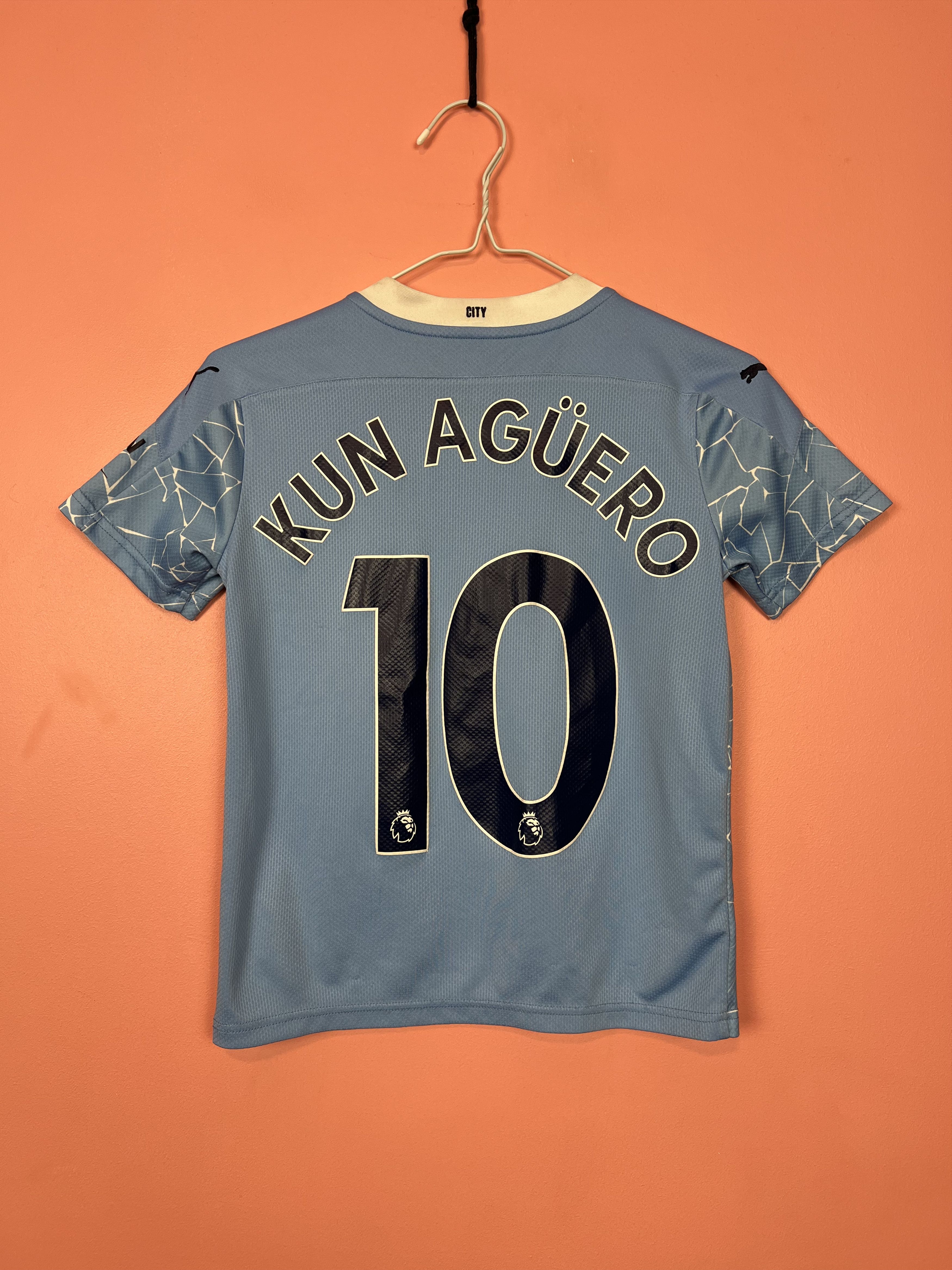 Other Puma Manchester City kids 10 Kun Aguero soccer jersey Size US XS / EU 42 / 0 - 2 Thumbnail