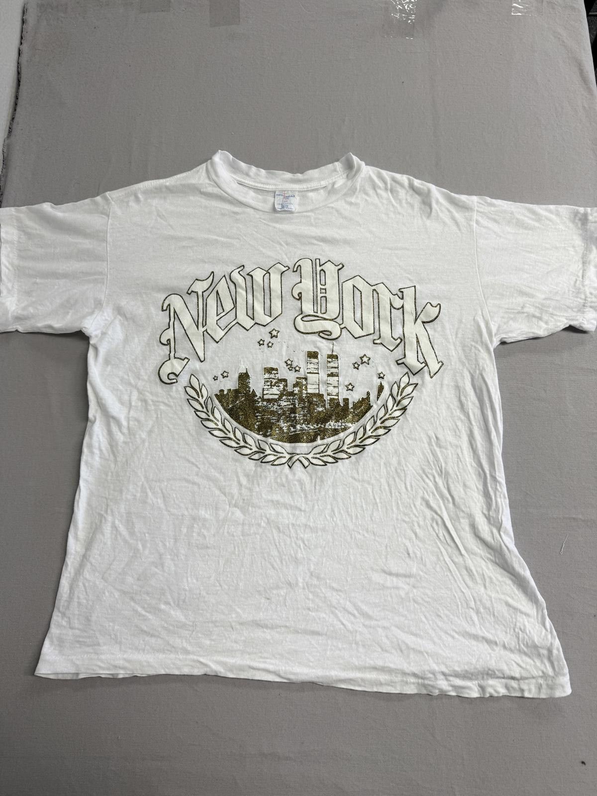 Other Vintage New York City Tourist Tee Gold Glitter Twin Towers M Size US M / EU 48-50 / 2 - 1 Thumbnail
