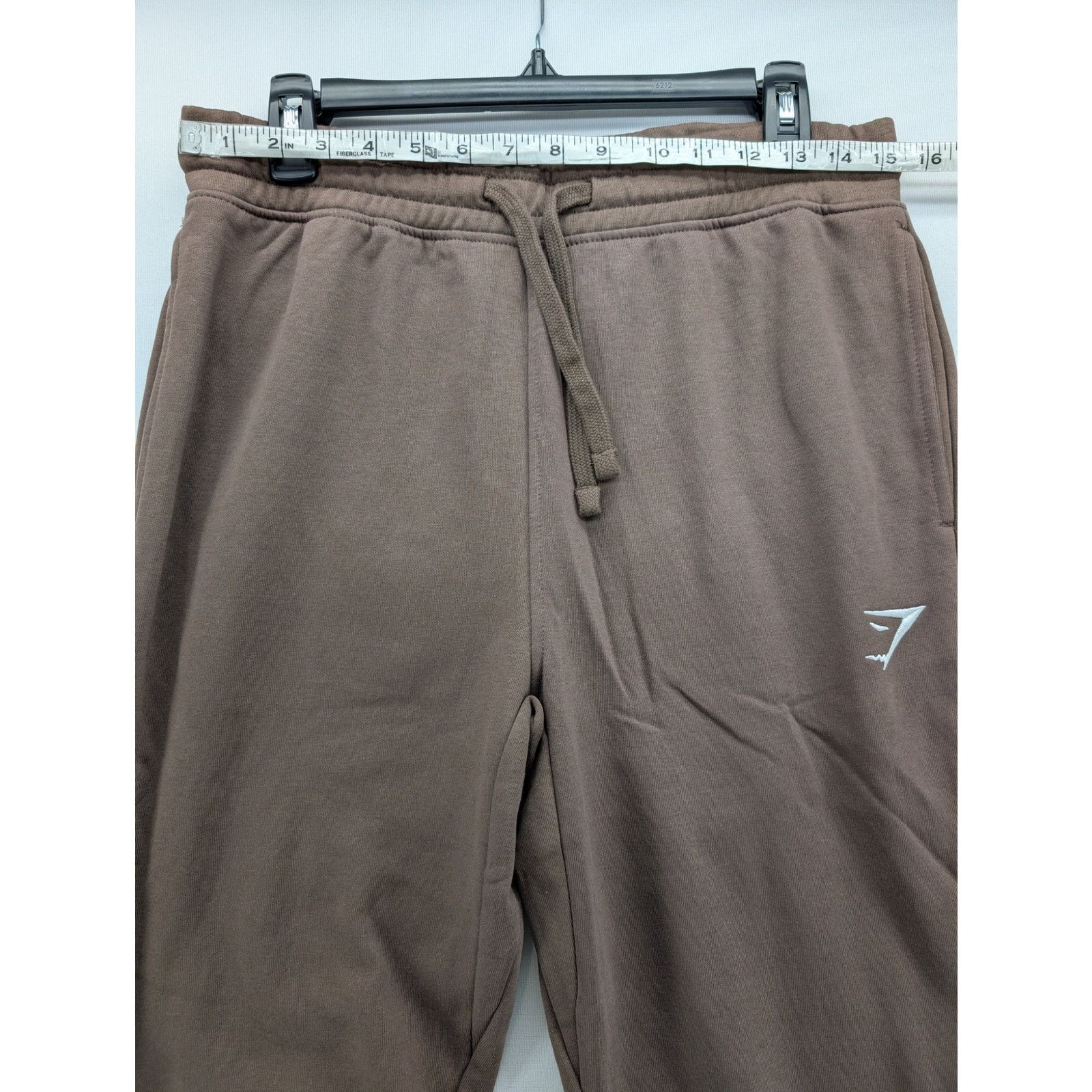 Gymshark NWT GymShark Men's Crest Joggers Slim Fit size Medium Size US 34 / EU 50 - 2 Thumbnail