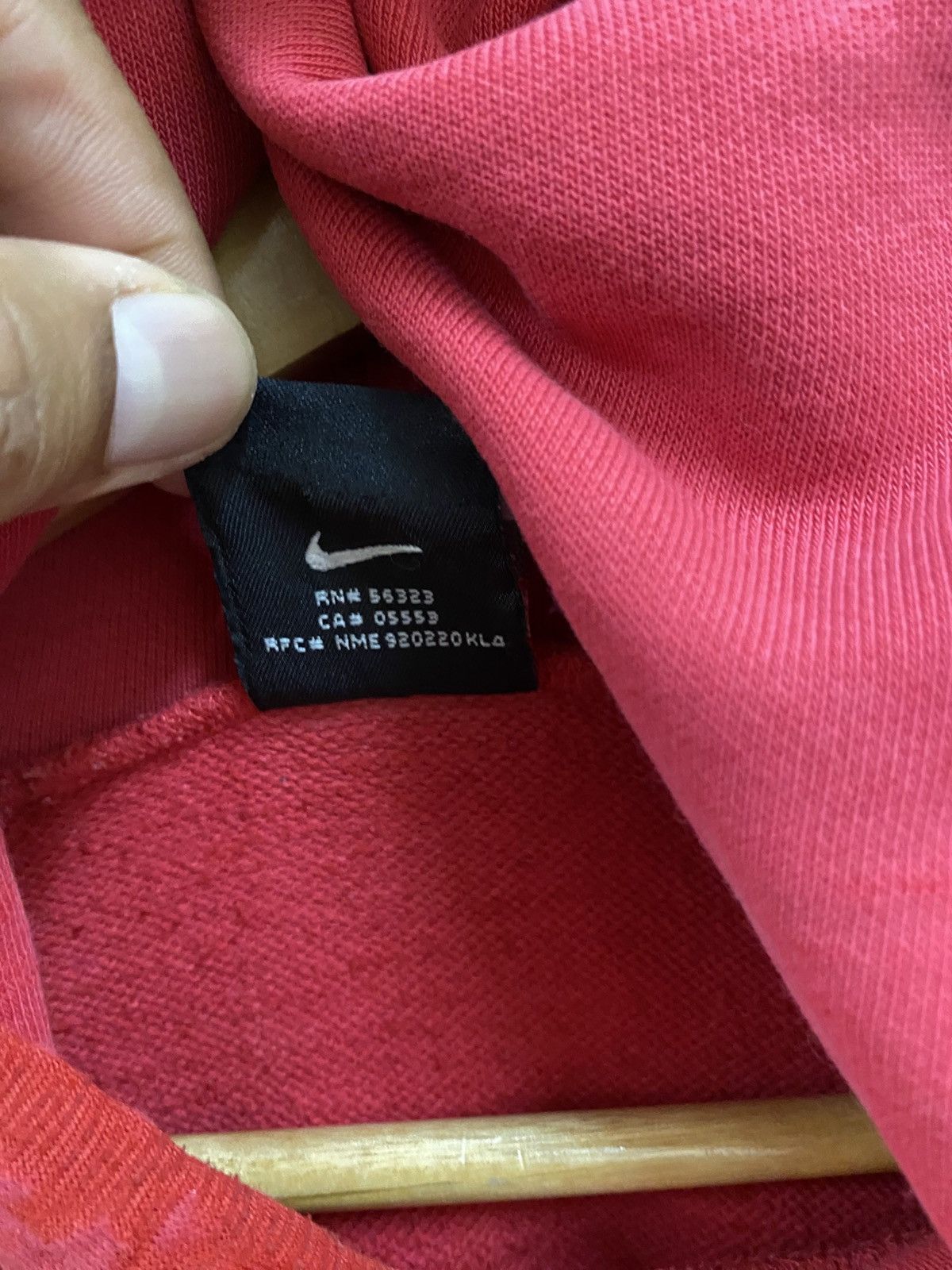 Nike Vintage Nike Hoodie Centre Pocket - Red Size US XXL / EU 58 / 5 - 15 Thumbnail