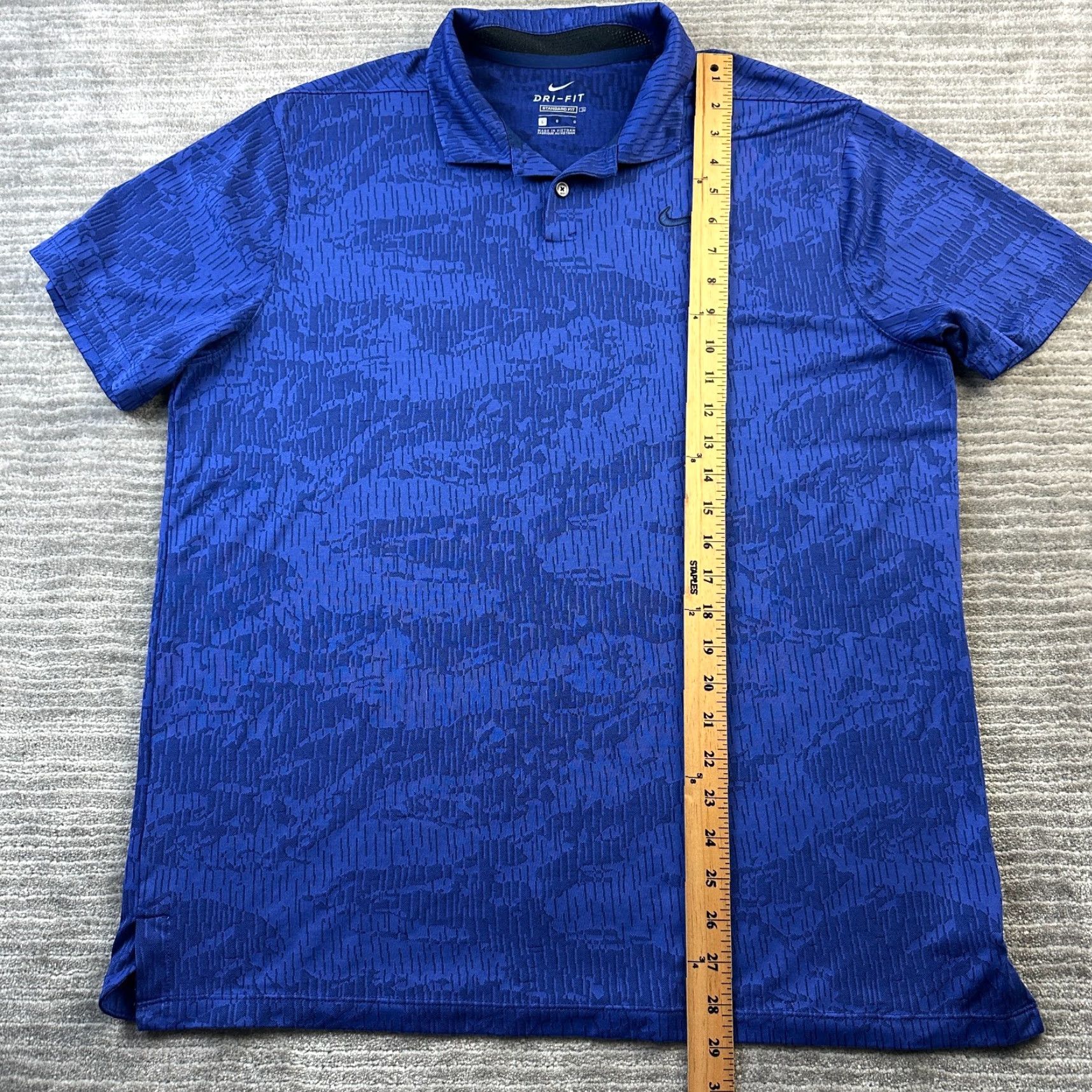 Nike Nike Polo Shirt Mens Large Blue Camouflage All Over Print Dri Fit Golf Tour Size US L / EU 52-54 / 3 - 8 Thumbnail