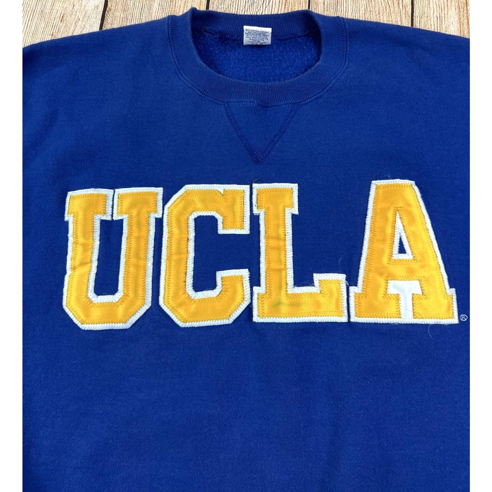 Russell Athletic VINTAGE Russell Athletic UCLA Crewneck Sweatshirt XL Blue, Graphic Print, Embroidered Logo, Navy Bruins, College, 90s, USA, Pullover, Men Size US XL / EU 56 / 4 - 4 Thumbnail