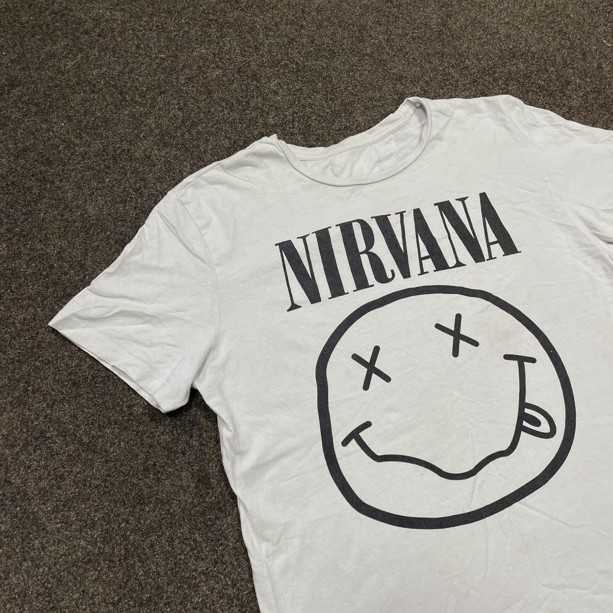 Band Tees vintage y2k Nirvana Tour rock goth vamp horror face opium Size US M / EU 48-50 / 2 - 2 Thumbnail