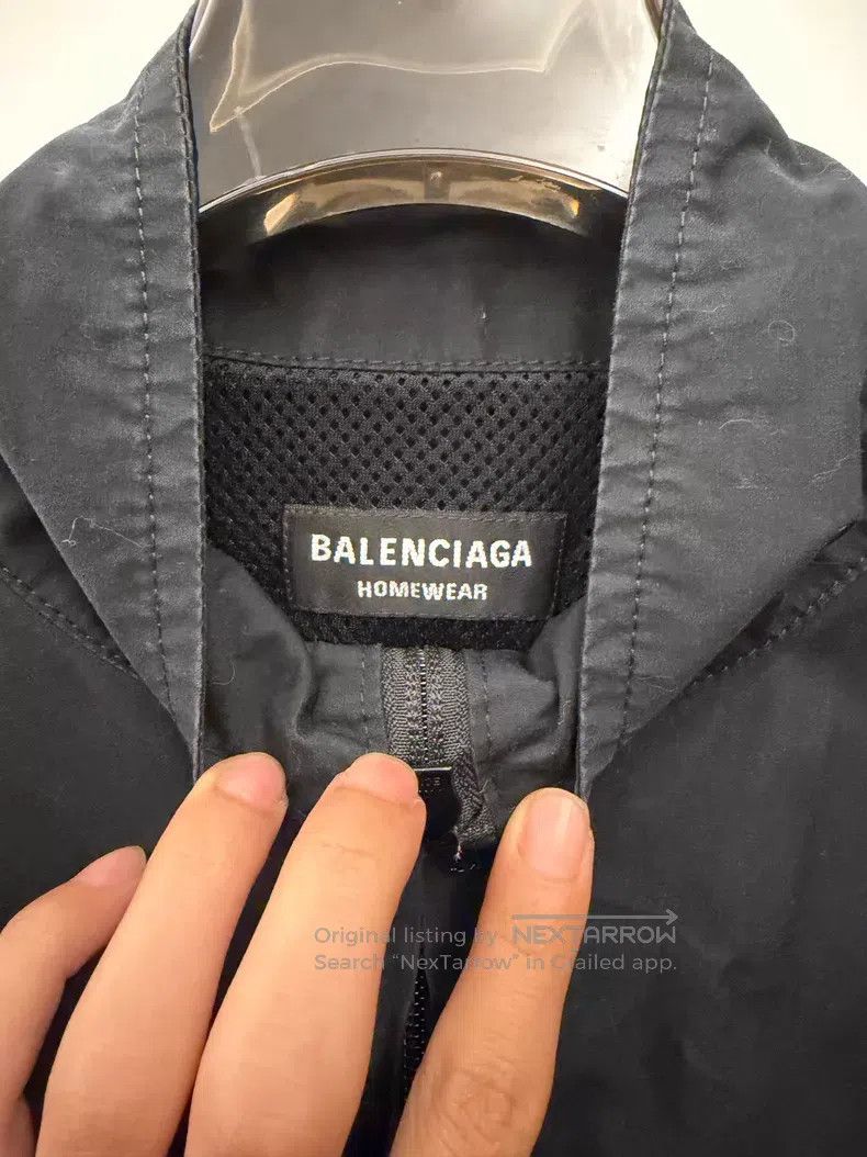 Balenciaga Balenciaga Logo jacket with loose design, solid color, and Size US S / EU 44-46 / 1 - 3 Thumbnail