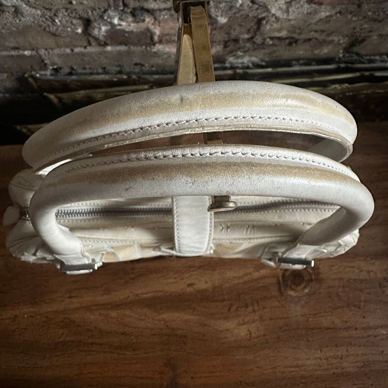 Loewe Vintage 2000's Loewe White Leather Senda Satchel Size ONE SIZE - 13 Thumbnail