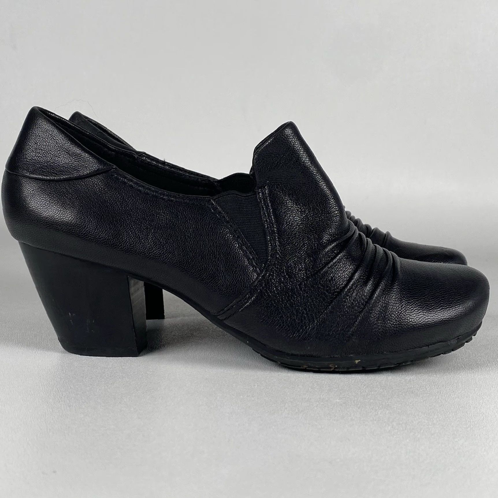 Vintage Womens Baretraps Pump Black Leather Slip On 8.5 M Round Toe Block Heel Cushioned Comfort Shoes Size US 7 / IT 37 - 2 Thumbnail