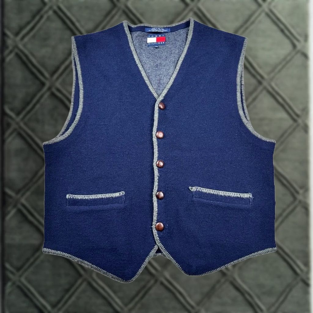 Tommy Hilfiger VINTAGE Tommy Hilfiger Vest Mens XL Boiled Wool Navy Blue 90s Preppy Wool Blend Button Knit/Flannel 90s Mens Vest Tommy Hilfiger Blue XL Size US XL / EU 56 / 4 - 1 Thumbnail
