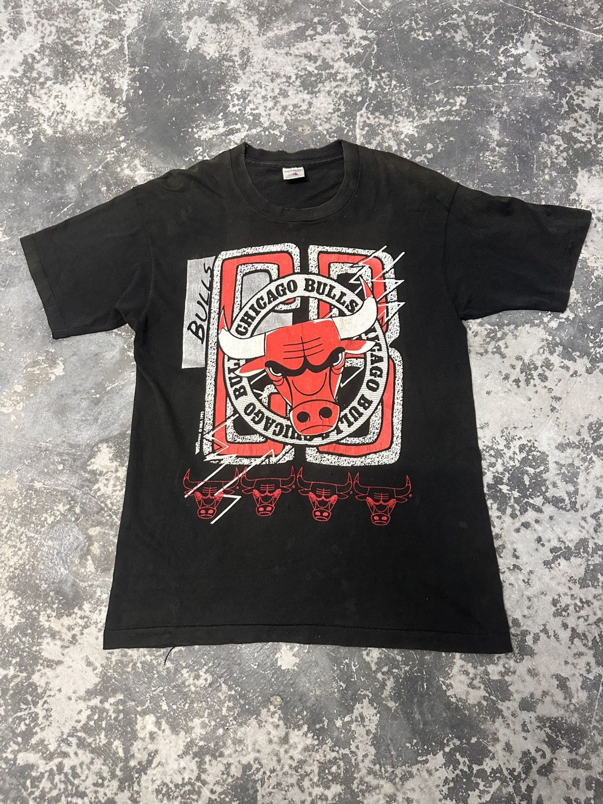 NBA × Vintage Vintage 90s Chicago Bulls T-Shirt NBA Graphic Tee Basketball Size US L / EU 52-54 / 3 - 1 Thumbnail