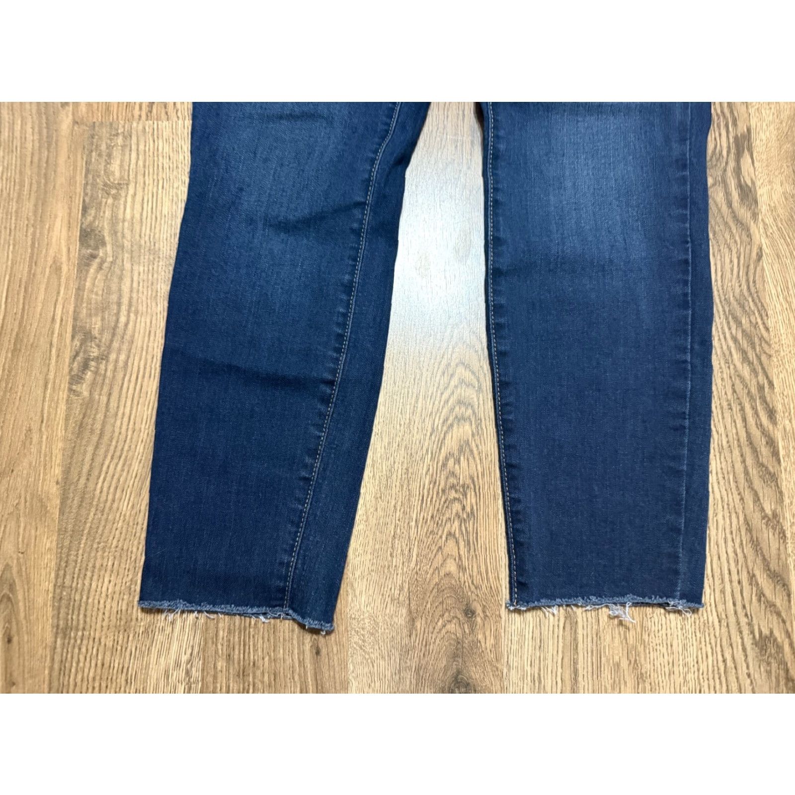 Vintage Sonoma Jeans Women 4PS Blue Denim Dark Wash Skinny Frayed Hem Size 28" / US 6 / IT 42 - 3 Thumbnail