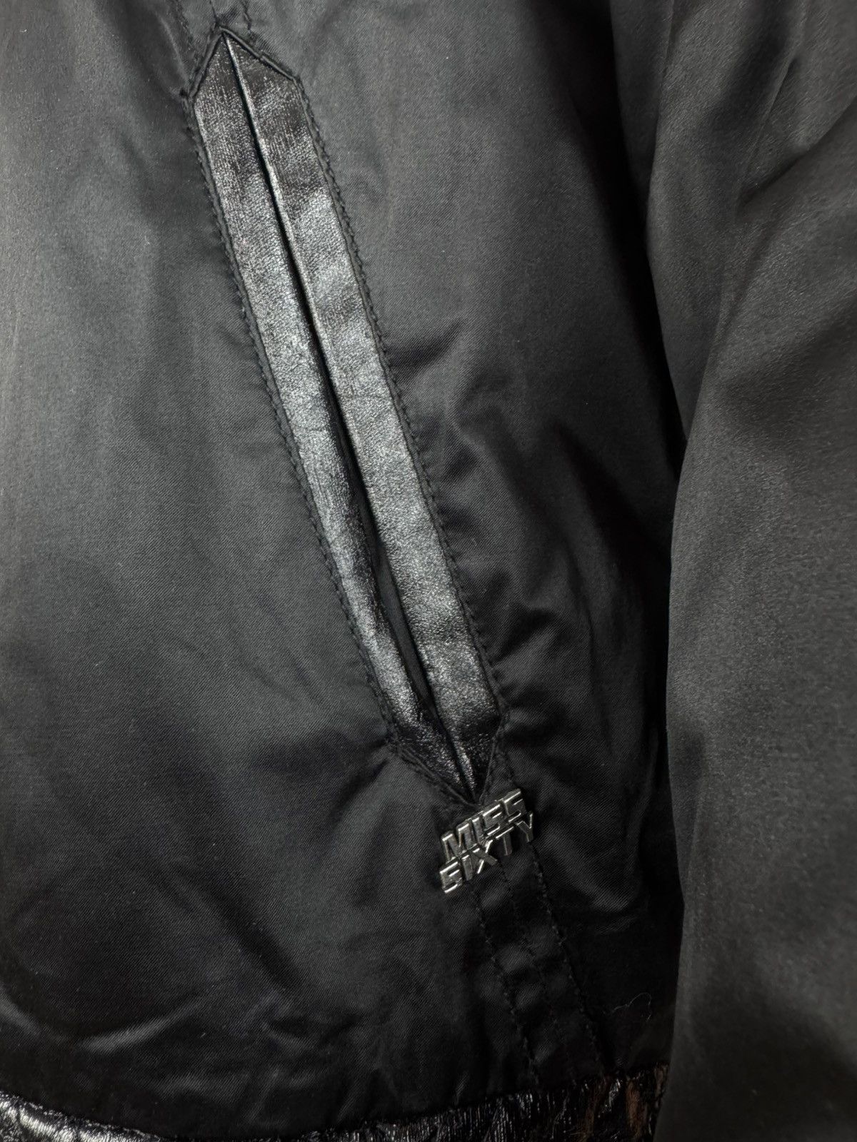 Miss Sixty Miss Sixty Fur Trim Jacket Avant Garde style black Bomber Size S / US 4 / IT 40 - 15 Thumbnail