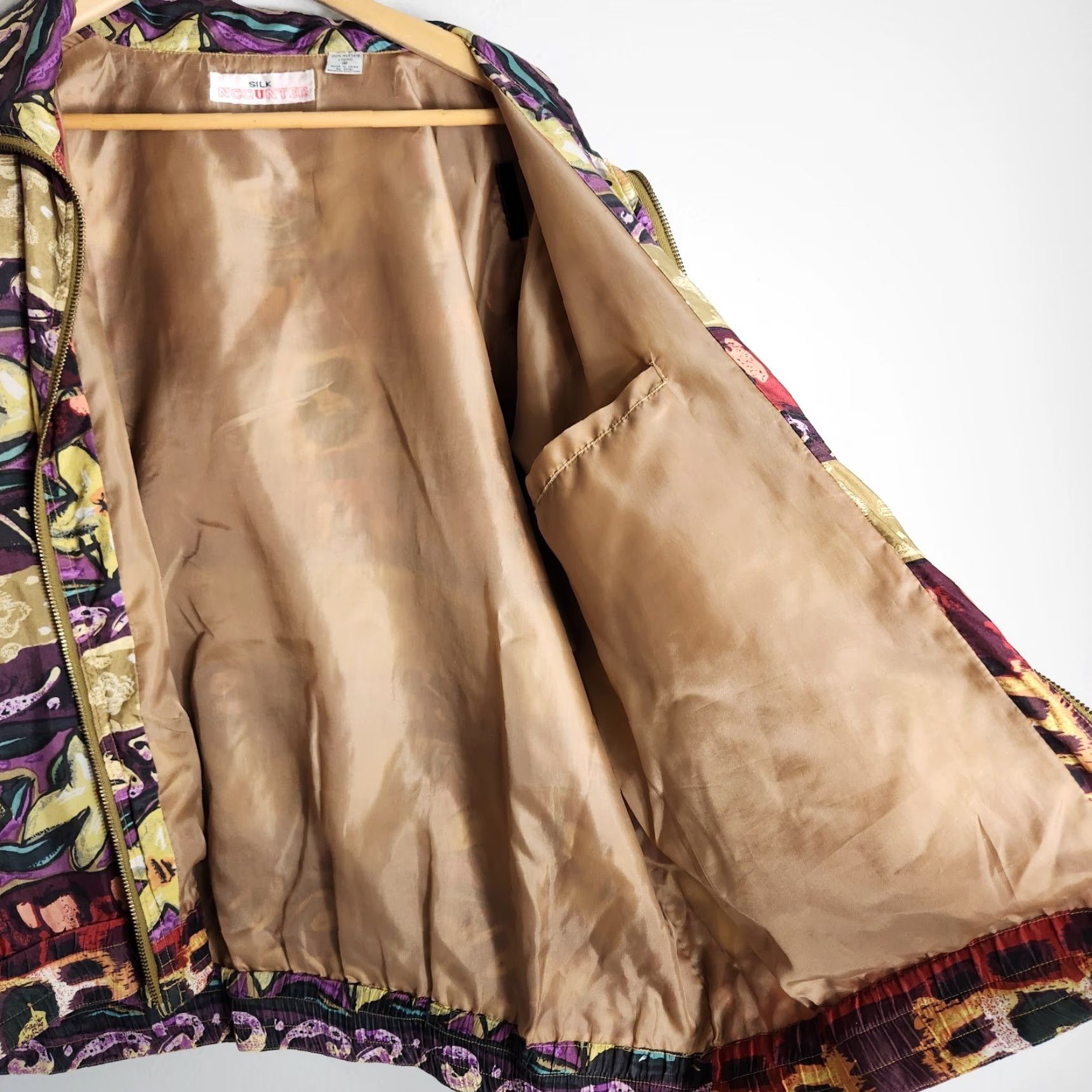 Vintage VINTAGE Silk Ncounter Womens 100% Silk Floral Abstract Bomber Jacket-Size M Size M / US 6-8 / IT 42-44 - 7 Thumbnail