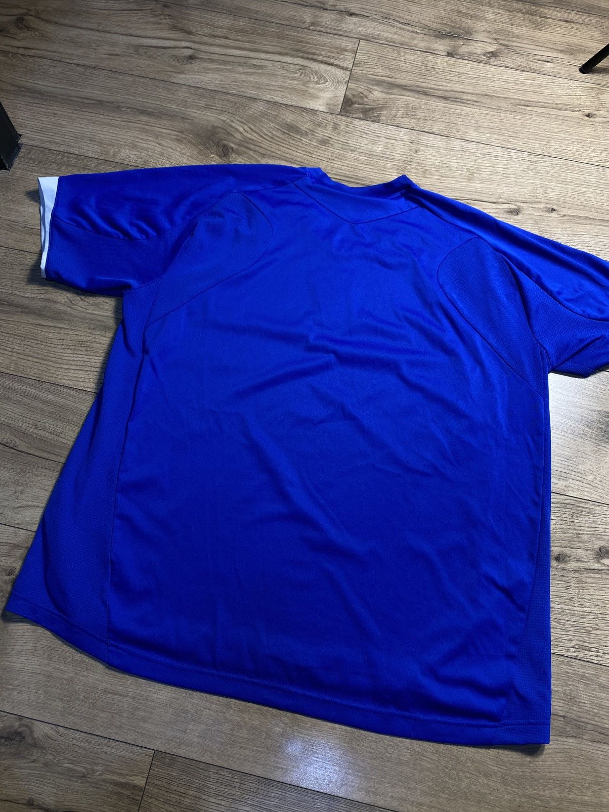 Umbro 2006-07 Rangers FC Umbro Training Shirt Size XXL Vintage Size US XXL / EU 58 / 5 - 4 Thumbnail