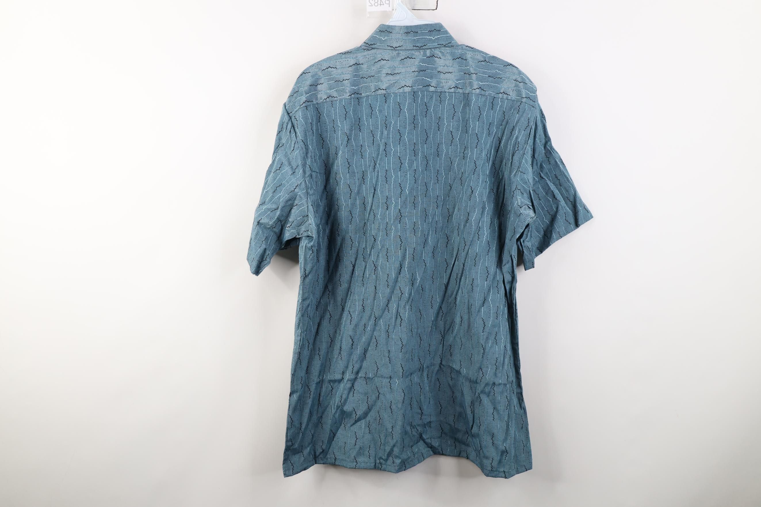 Vintage Vintage 90s Streetwear Gabardine Blend Zig Zag Button Shirt Size US M / EU 48-50 / 2 - 8 Thumbnail