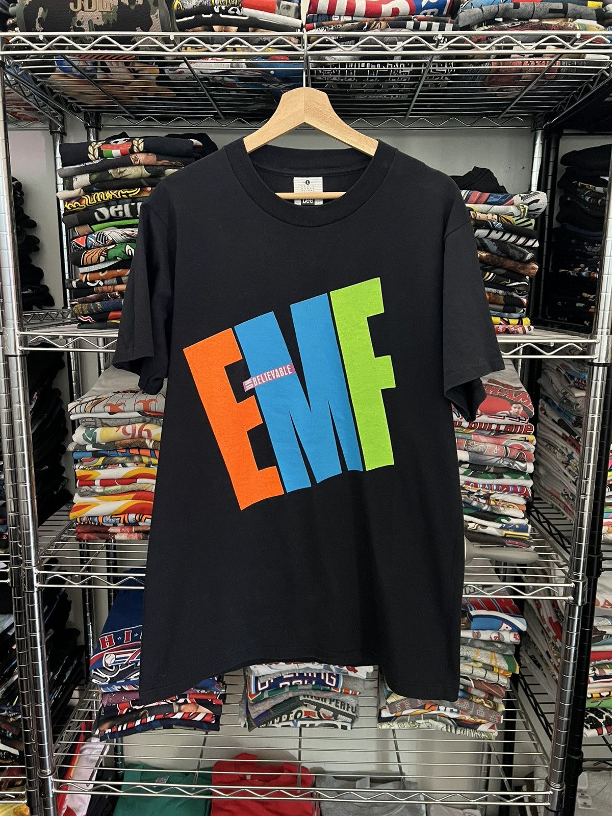 Lee 1991 EMF Unbelievable Single Stitch Band Tee Size US L / EU 52-54 / 3 - 1 Thumbnail