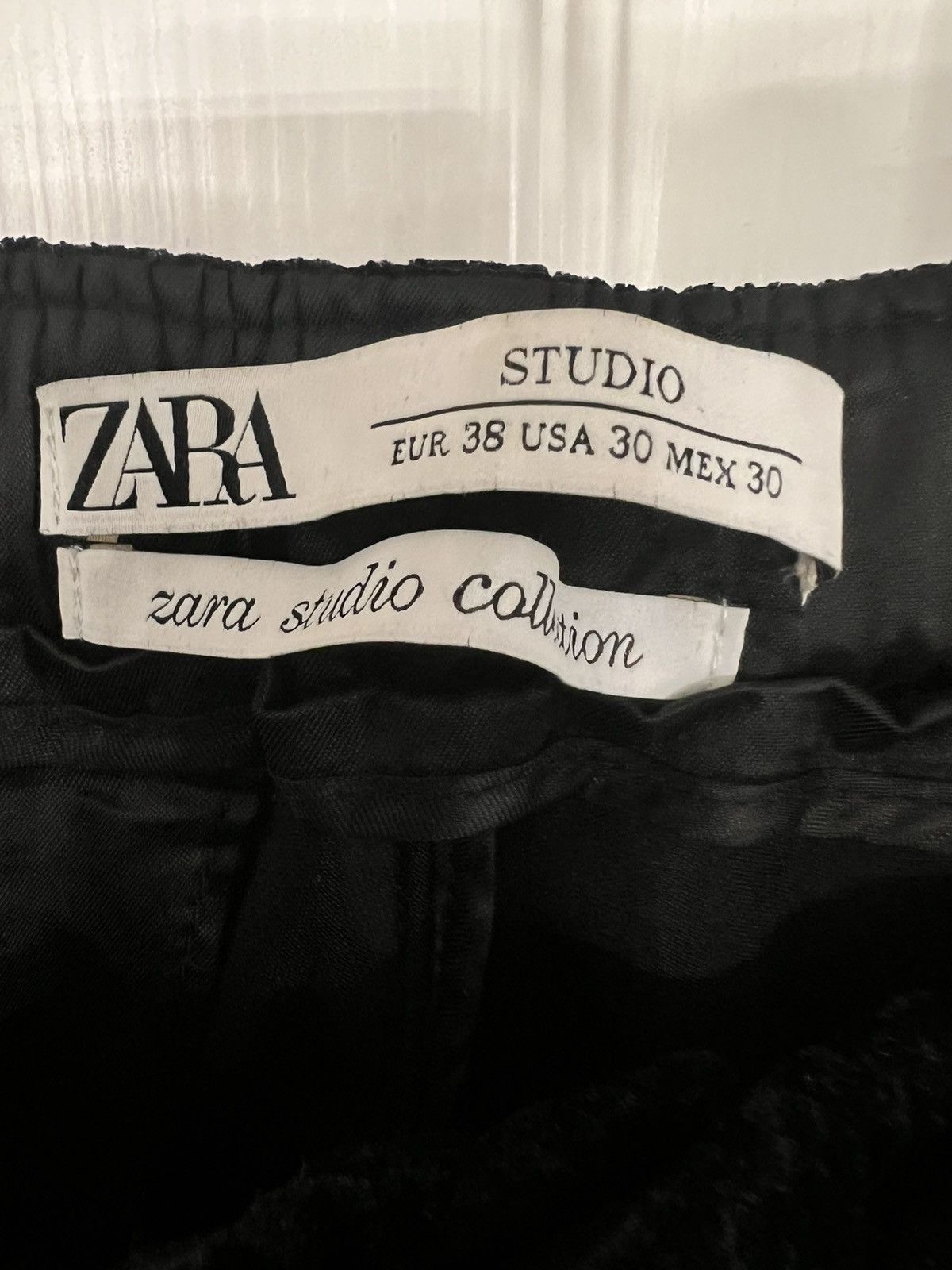 Zara BLACK ZARA VELVET TROUSERS STUDIO ONE COLLECTION SIZE 30x30 Size US 30 / EU 46 - 2 Thumbnail