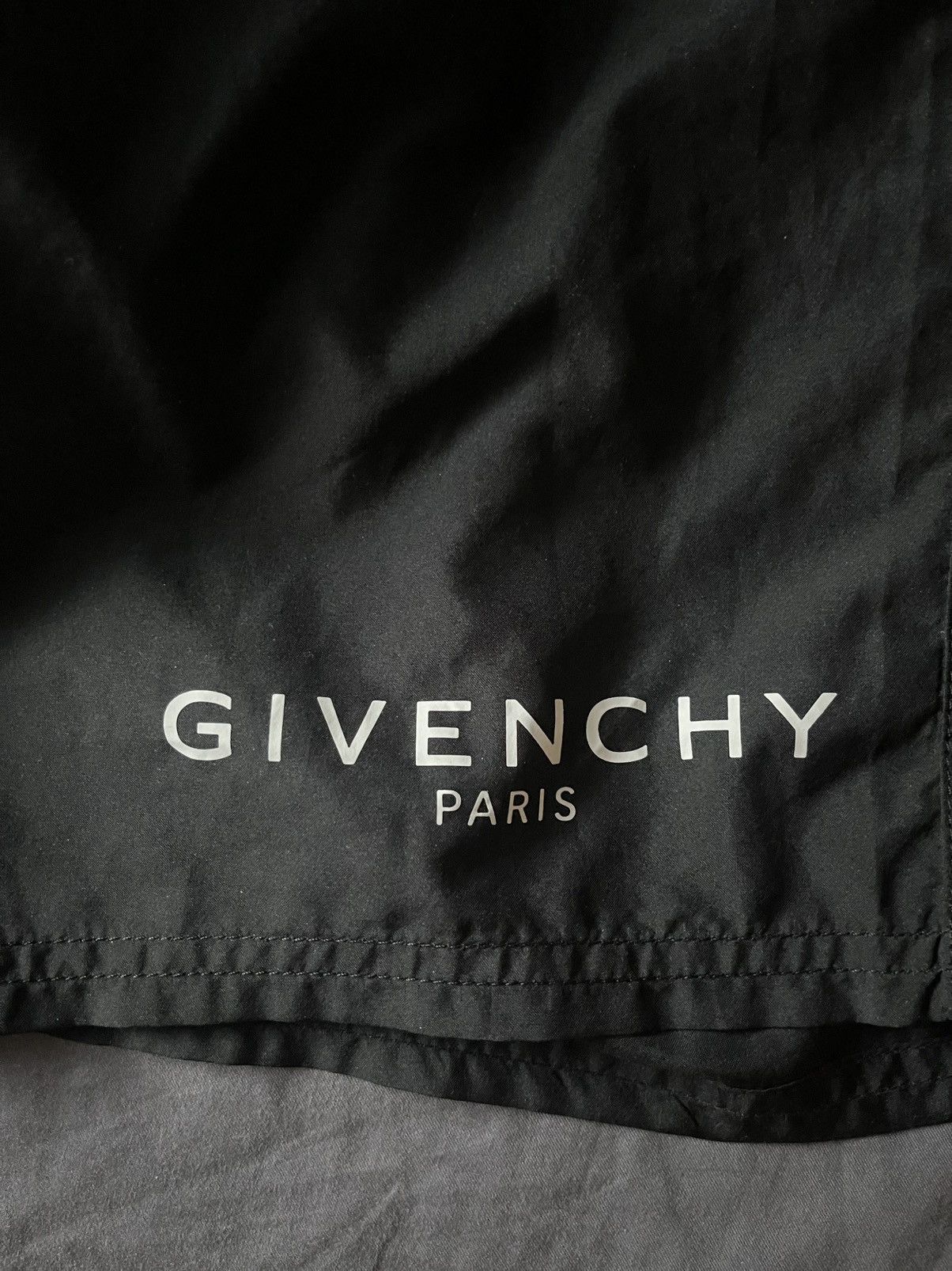 Givenchy Givenchy Black Long Swim Shorts Size US 32 / EU 48 - 3 Thumbnail