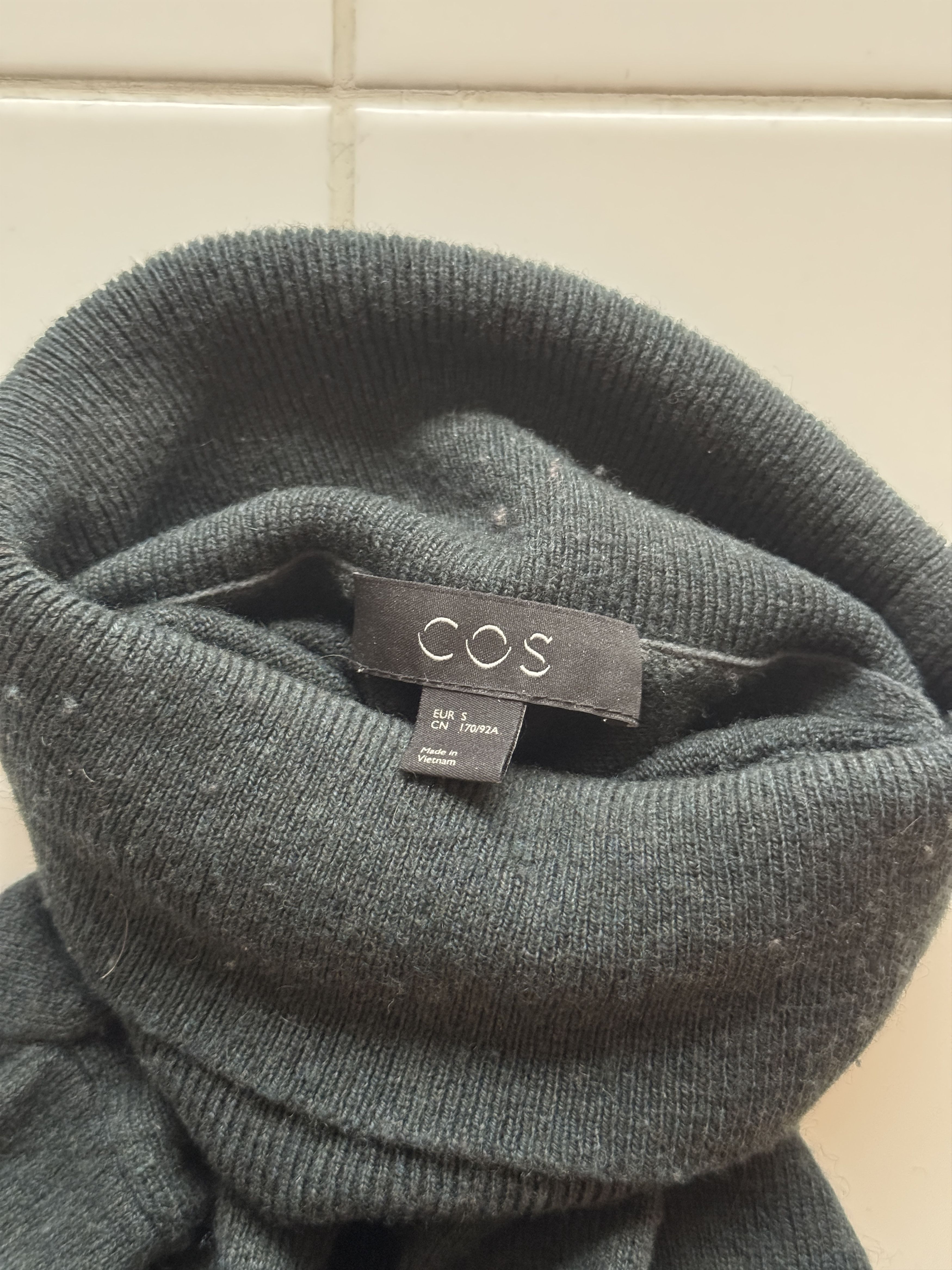 Cos COS Dark Turtleneck Wool Sweater Size US S / EU 44-46 / 1 - 4 Thumbnail