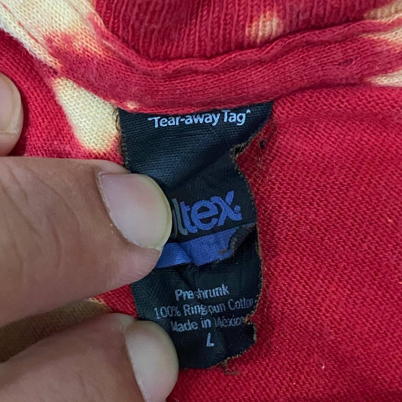 Band Tees Tie dye Electronicore band we butter the bread with butter Size US L / EU 52-54 / 3 - 4 Thumbnail