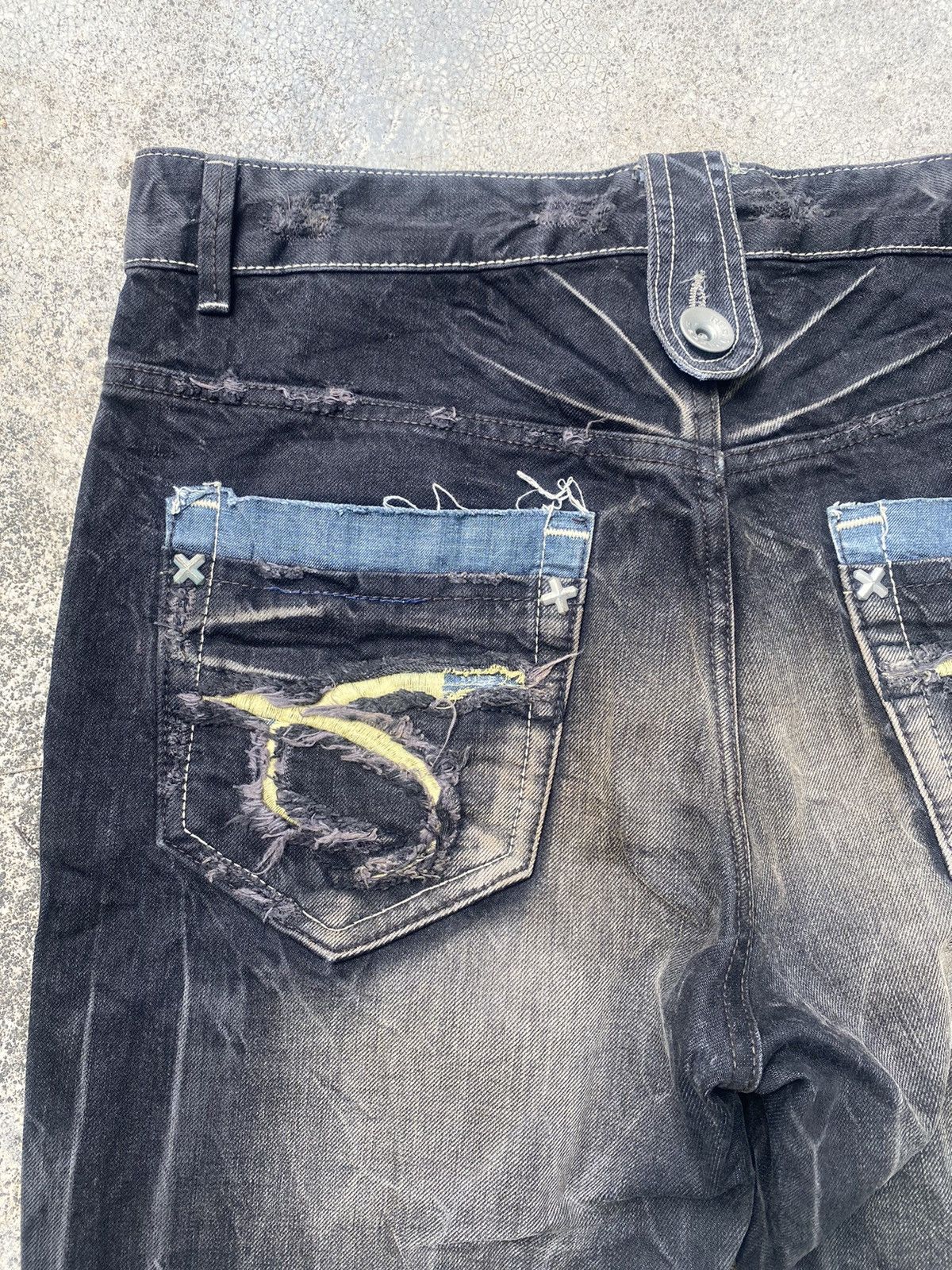 If Six Was Nine × Japanese Brand Red Pepper Faded Clawmark Boro Straight cut Jeans Size US 32 / EU 48 - 18 Thumbnail