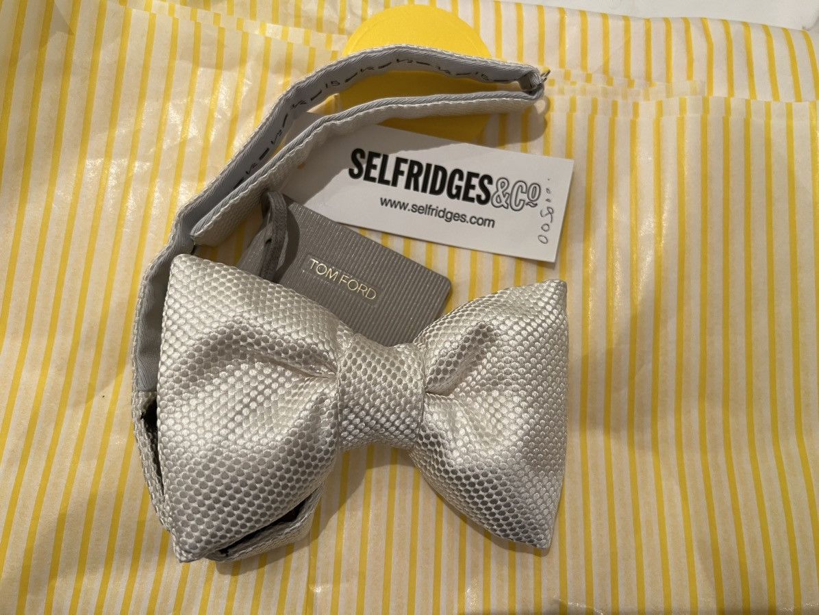 Tom Ford Tom Ford Polka Dot Bow Tie Men's Silk Made In Italy White Size ONE SIZE - 3 Thumbnail