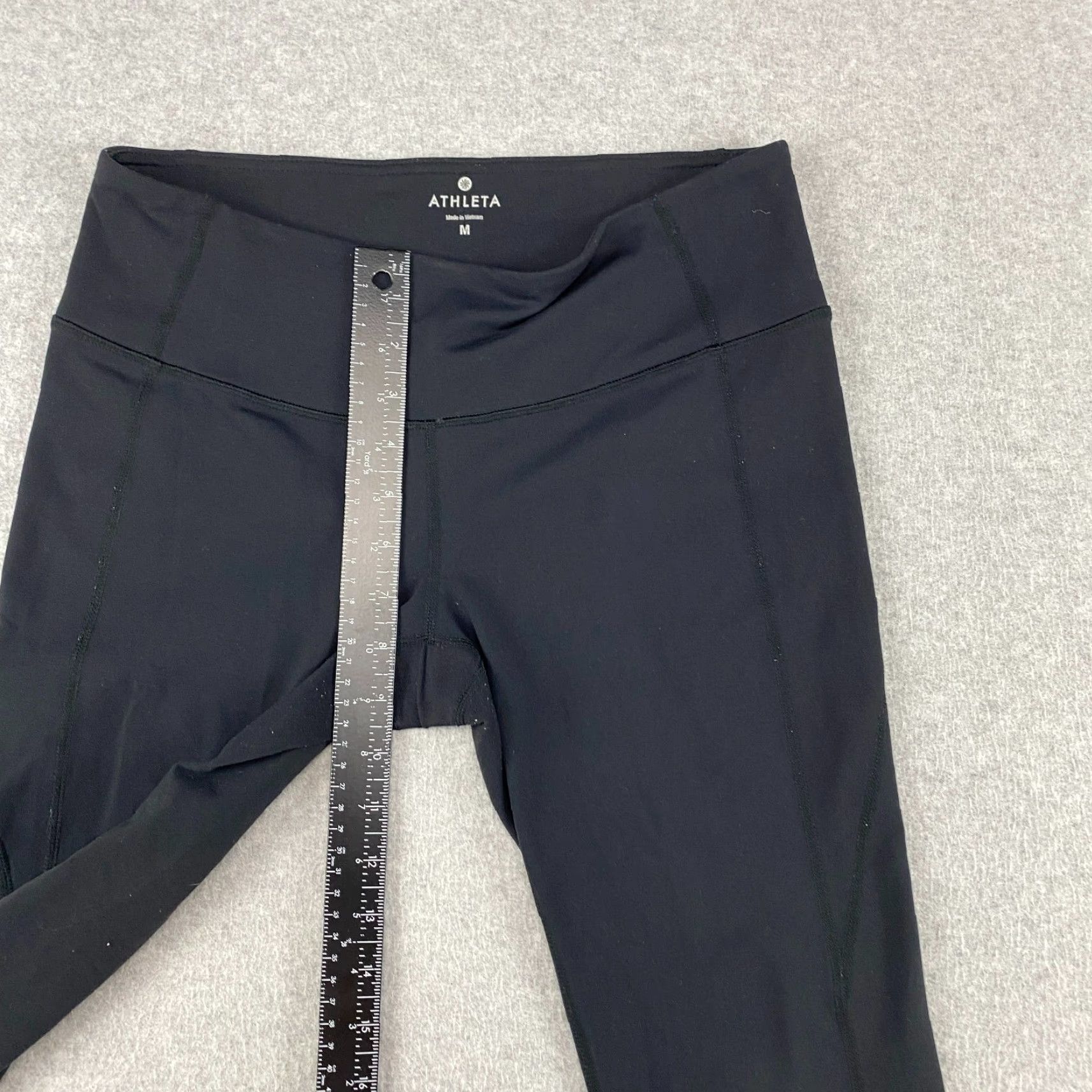Athleta Athleta Revelation Capri Pants Womens Medium Black Pull On Stretch Active Size 32" / US 10 / IT 46 - 4 Thumbnail