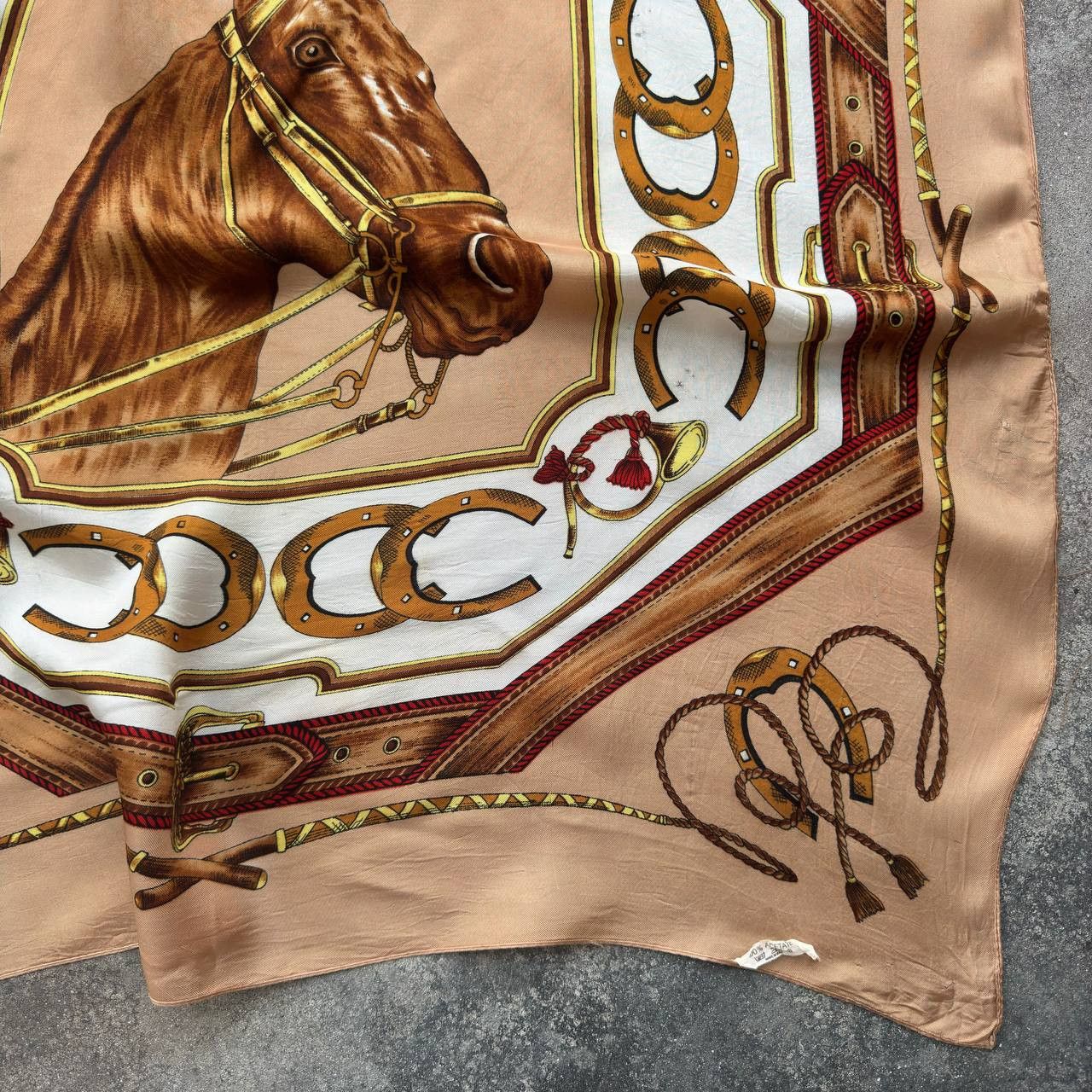 Vintage Italian Vintage Horse Head Luxury Silk Scarf (Hemes Style) Size ONE SIZE - 6 Thumbnail