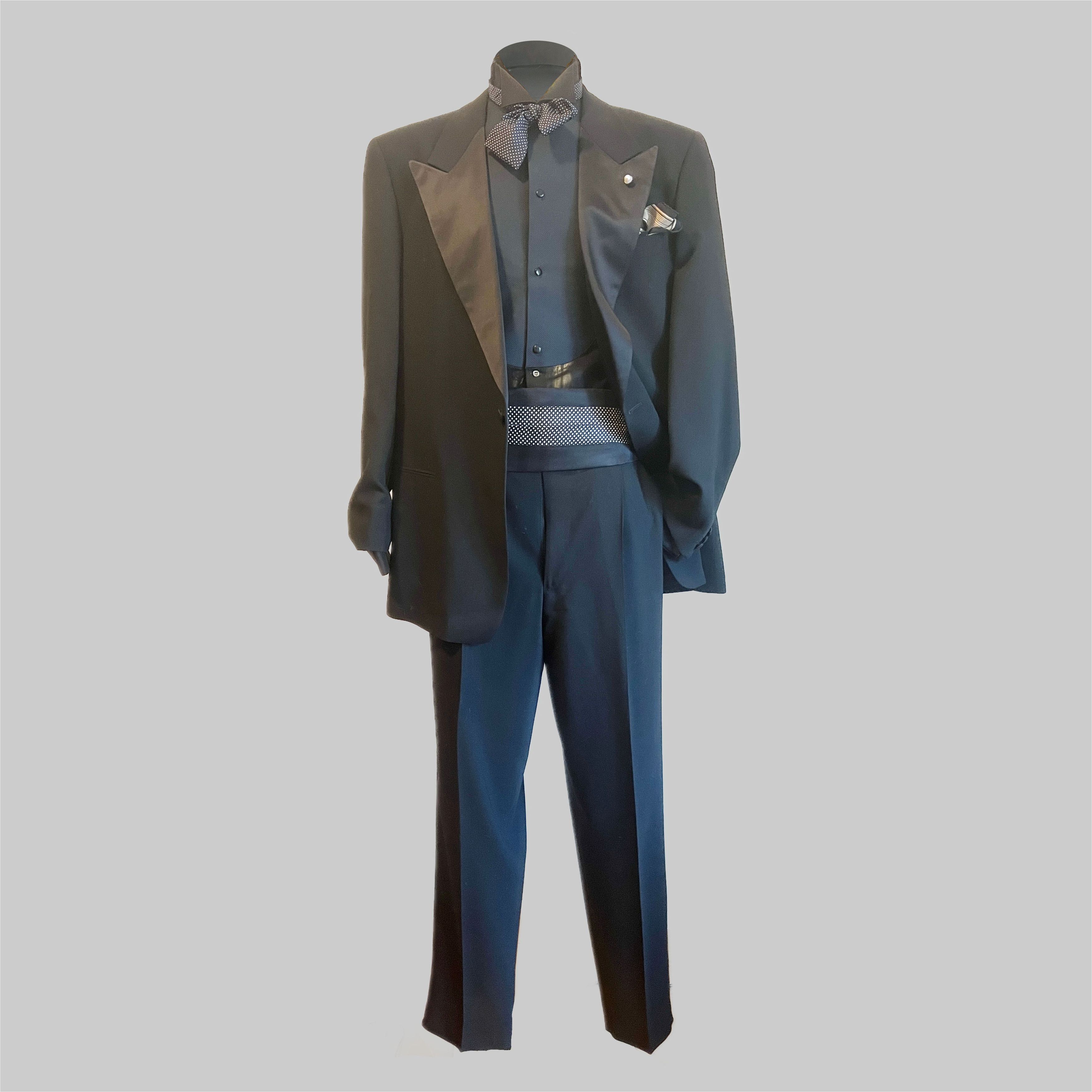 Giorgio Armani Grand Soiré Smocking by Giorgio Armani Size 54L - 8 Thumbnail