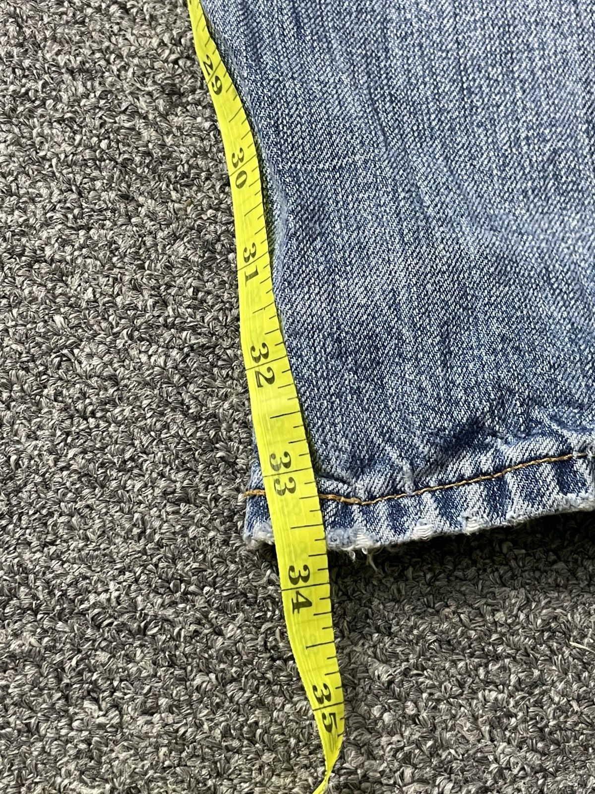 Levi's × Vintage Vintage Levi’s Distressed Denim Jeans (67) Size US 30 / EU 46 - 9 Thumbnail