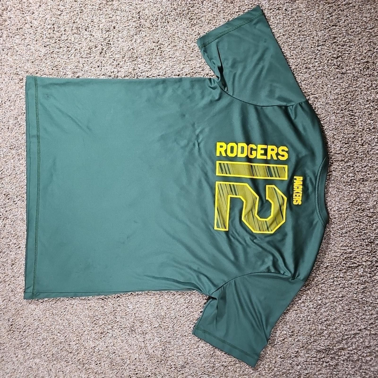 NFL Aaron Rodgers #12 NFL Team Apparel Tshirt SEE MEASUREMENTS Size ONE SIZE - 6 Thumbnail