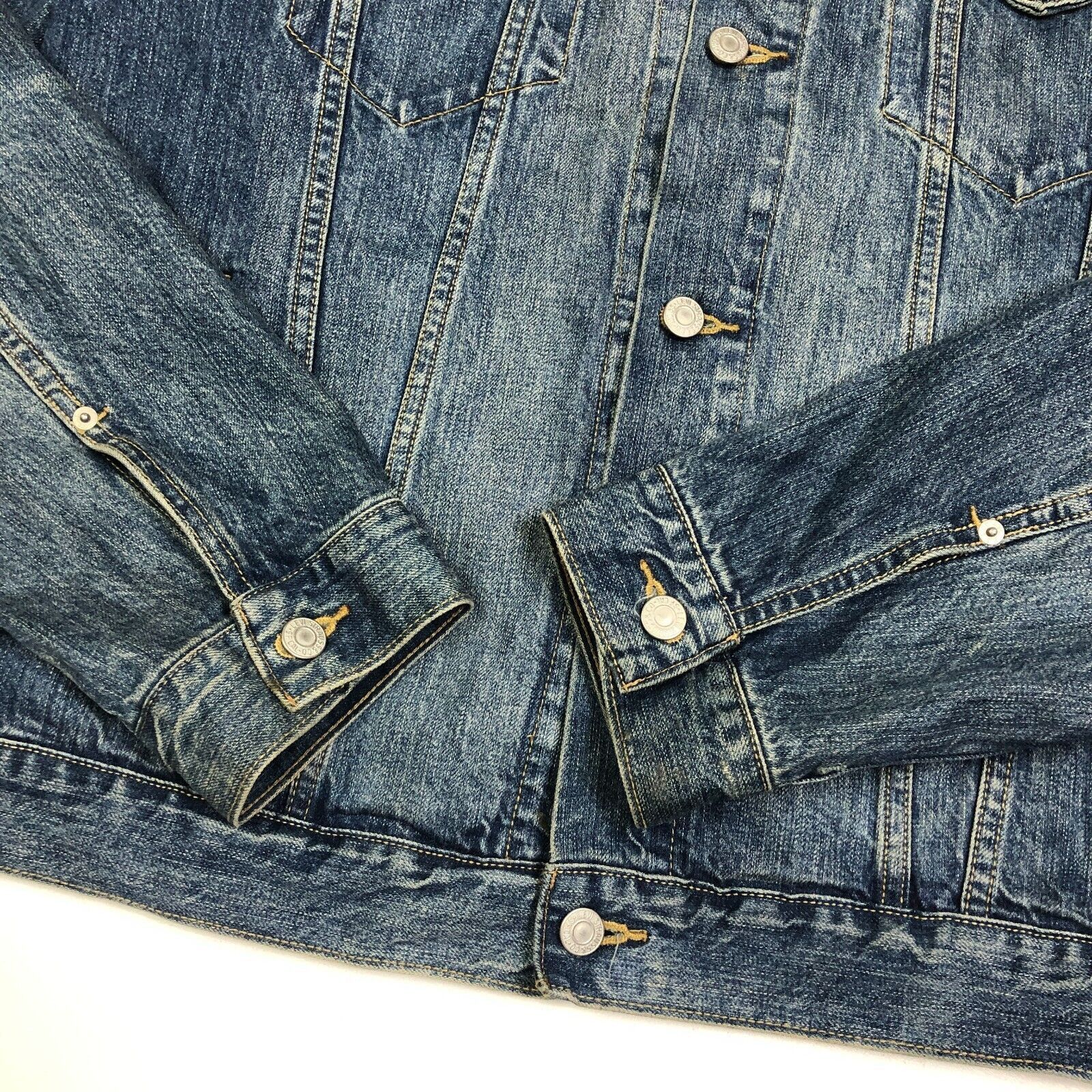 Levi's Levi's Medium Wash Denim Trucker Jacket Size Large L Casual Size US L / EU 52-54 / 3 - 3 Thumbnail