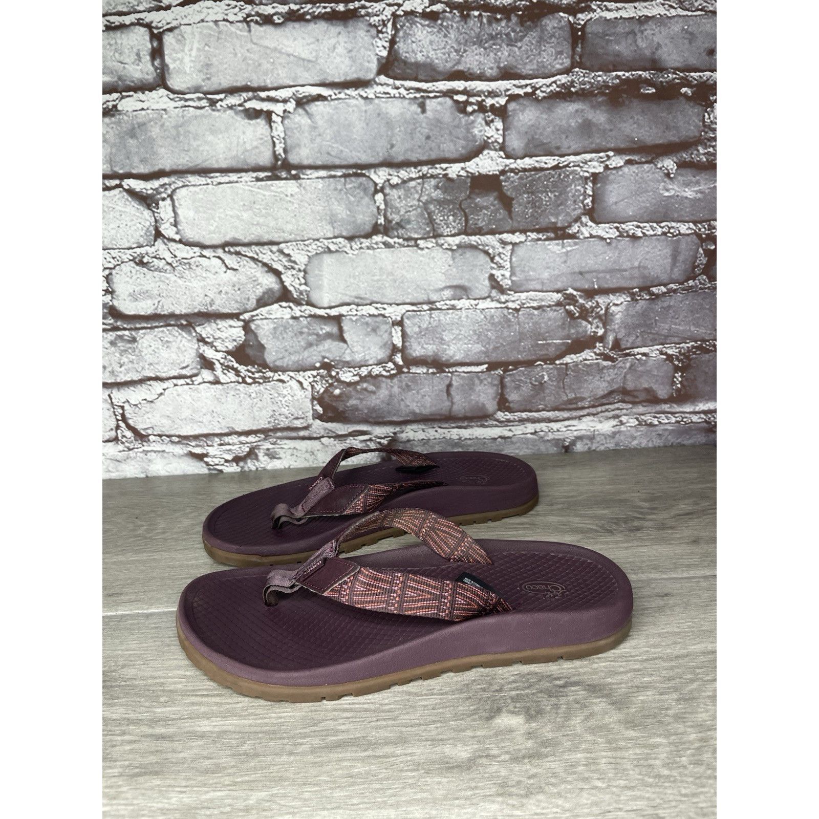 Chaco Chaco Lowdown Purple Polyester FlipFlops Beach Slide Sandals Size US 6 / IT 36 - 18 Thumbnail