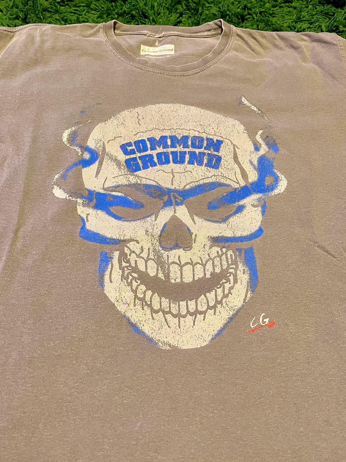 Other COMMON GROUND PHILADELPHIA STONE COLD AUSTIN T-SHIRT LARGE Size US L / EU 52-54 / 3 - 2 Thumbnail