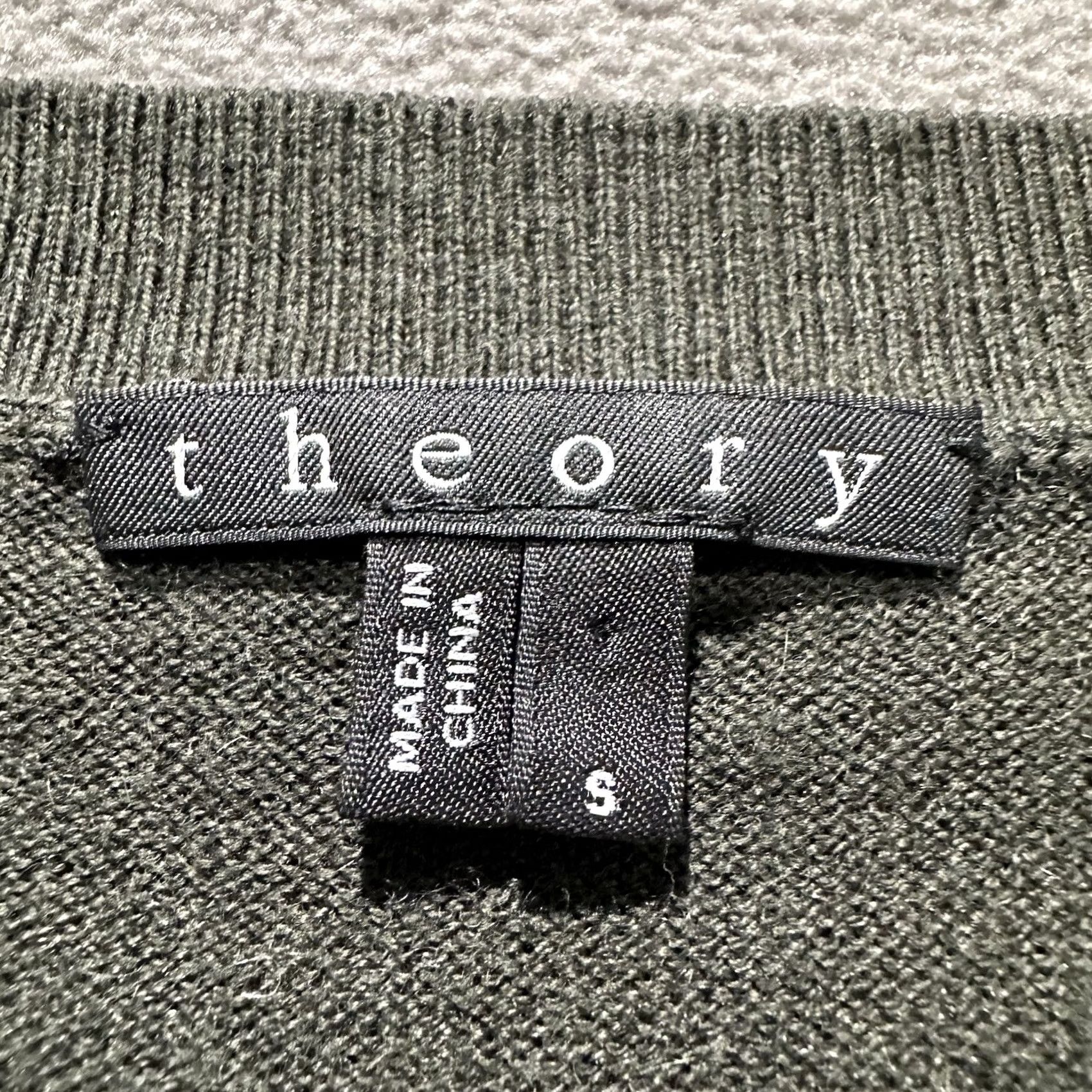 Theory Theory Sweater Mens Small Green Cotton Cashmere V-Neck Long Sleeve Shirt EUC Size US S / EU 44-46 / 1 - 4 Thumbnail
